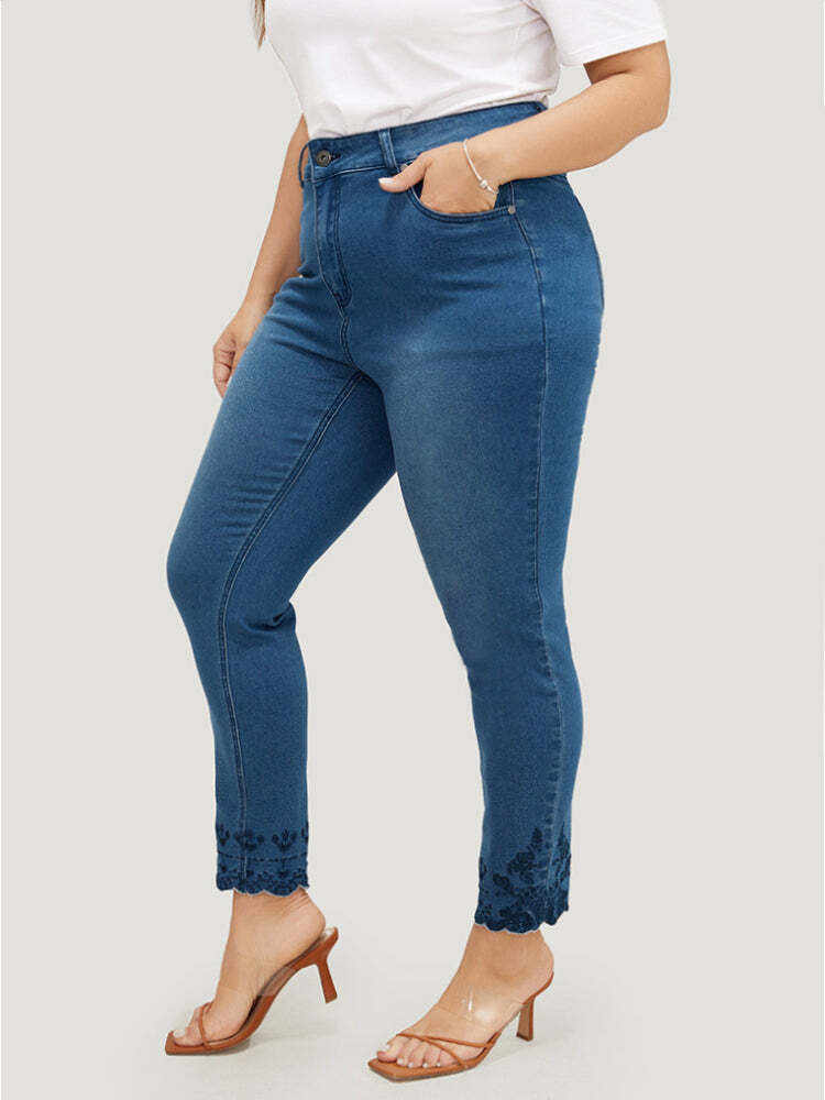 Very Stretchy High Rise Medium Wash Embroidered Scalloped Hem Jeans