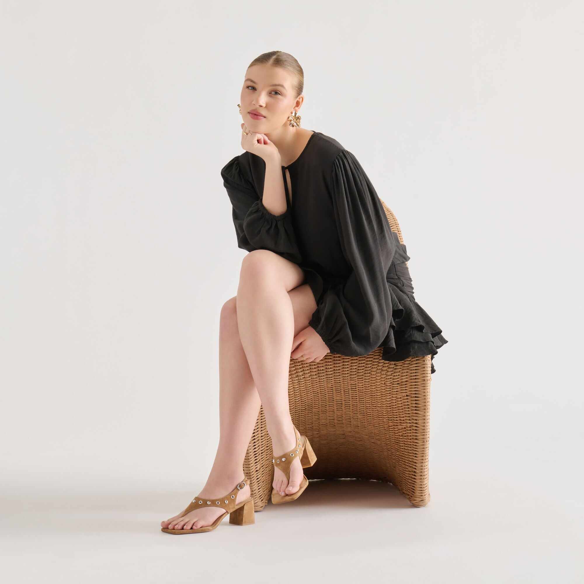 YVES STUD HEELS LT BROWN SUEDE