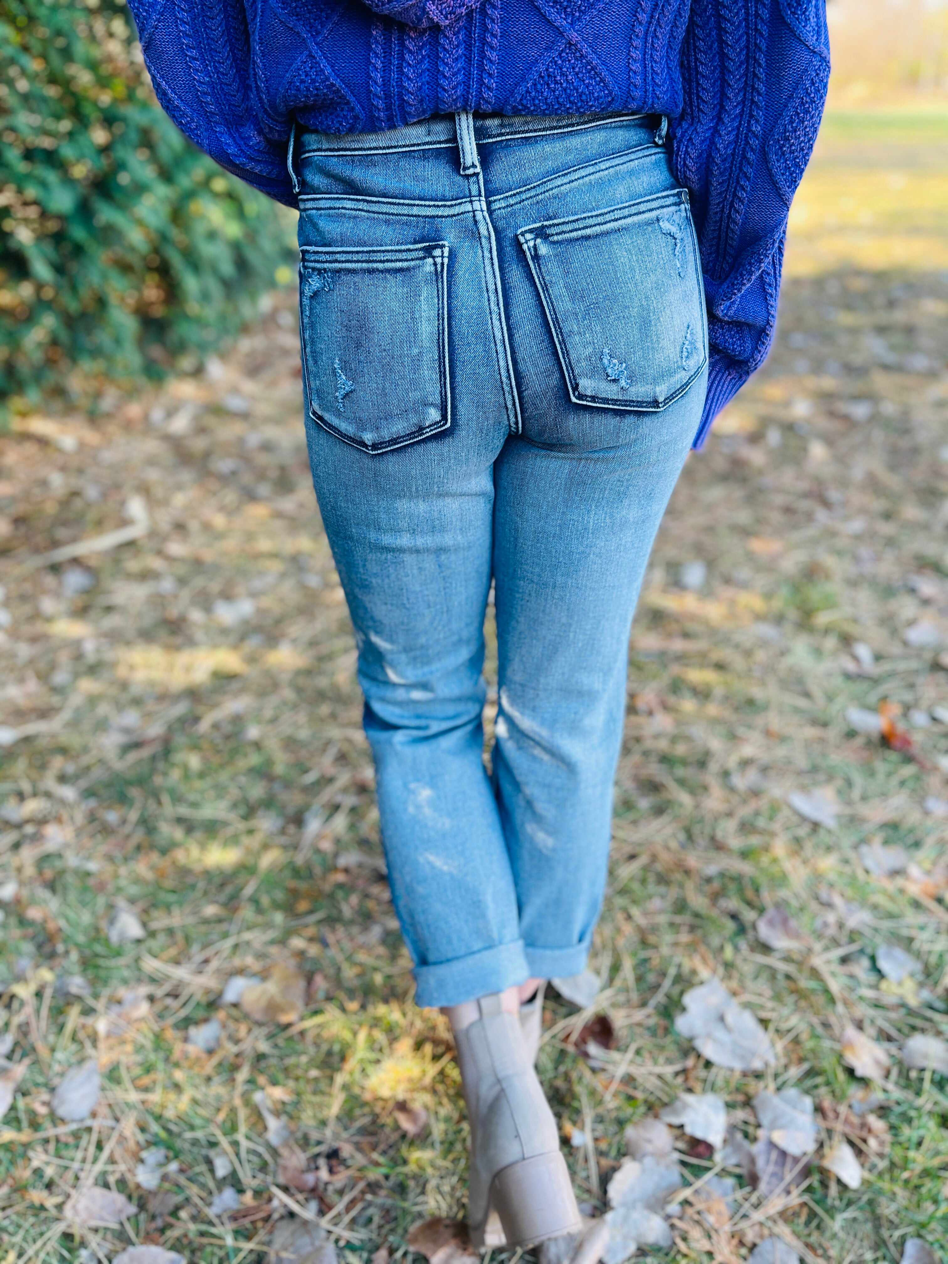 Plus/Reg Grainy Goddess Boyfriend Jeans