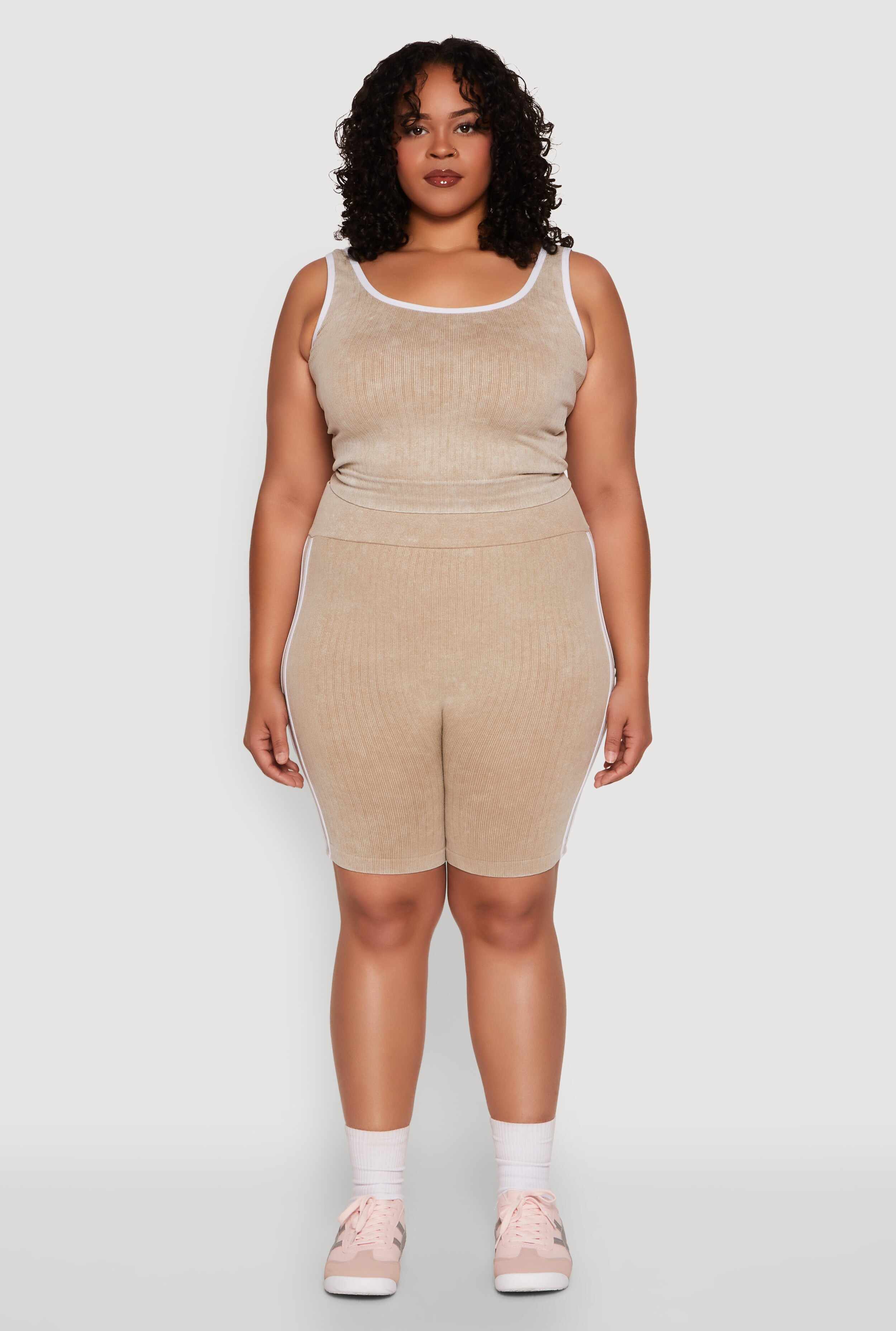 Plus Size Mineral Wash Contrast Trim Crop Top