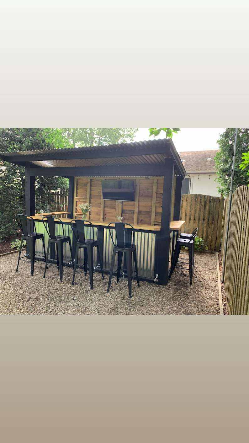Bars To Yards US outdoor bar, patio, poolside bar, backyard fun, beer, family fun, tavern, sports bar, summer, patio furniture, garden fun,