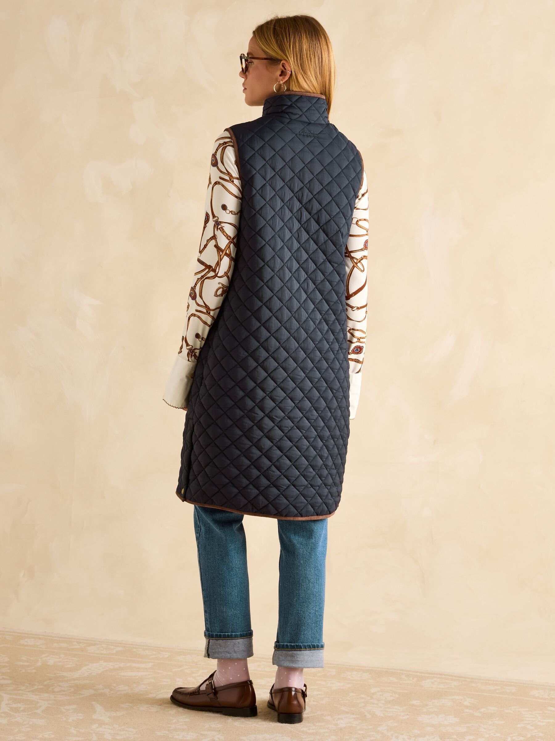 Sutton Navy Blue Showerproof Longline Diamond Quilted Gilet