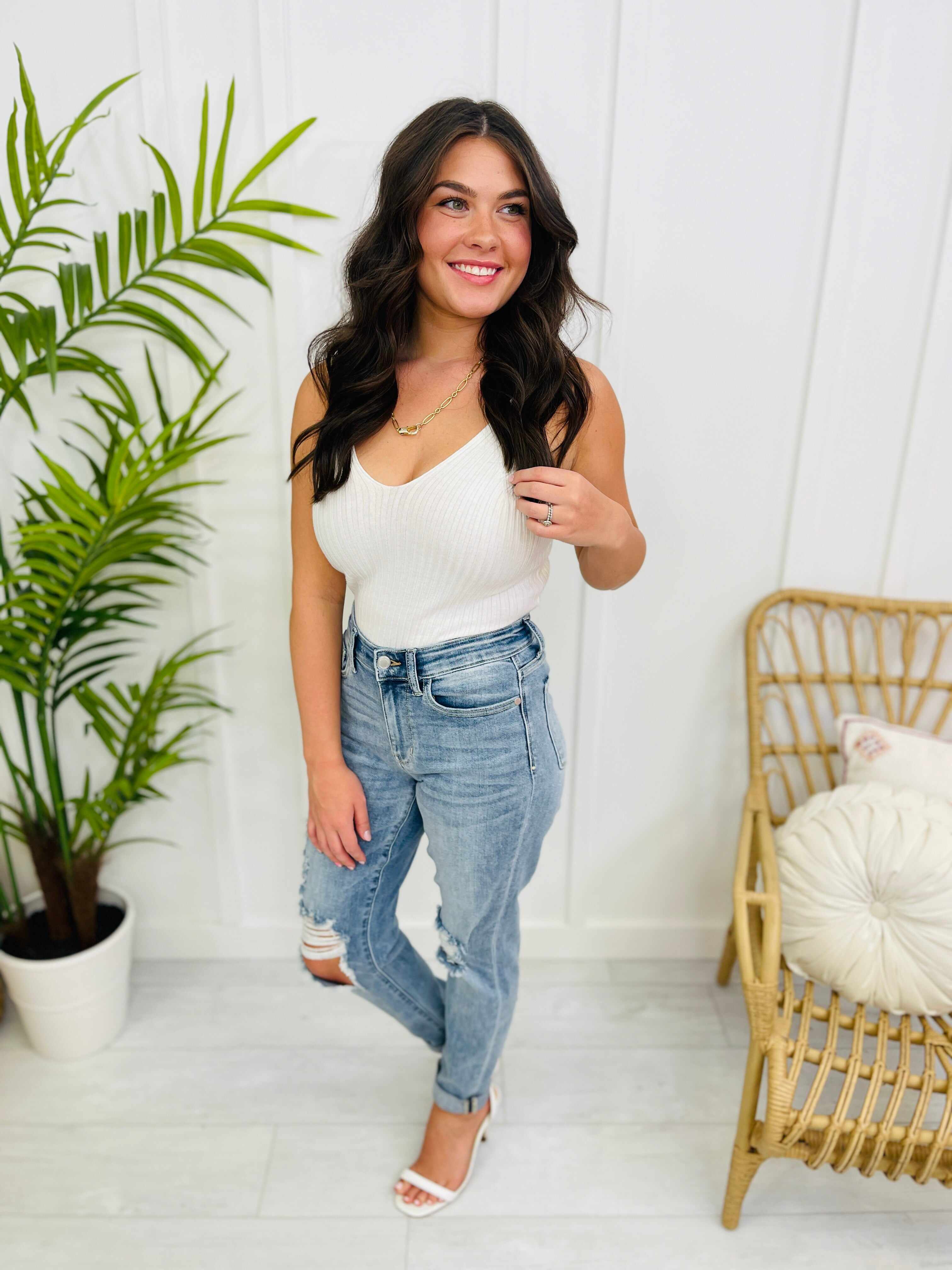 REG/CURVY Always On My Mind Midrise Boyfriend Jeans
