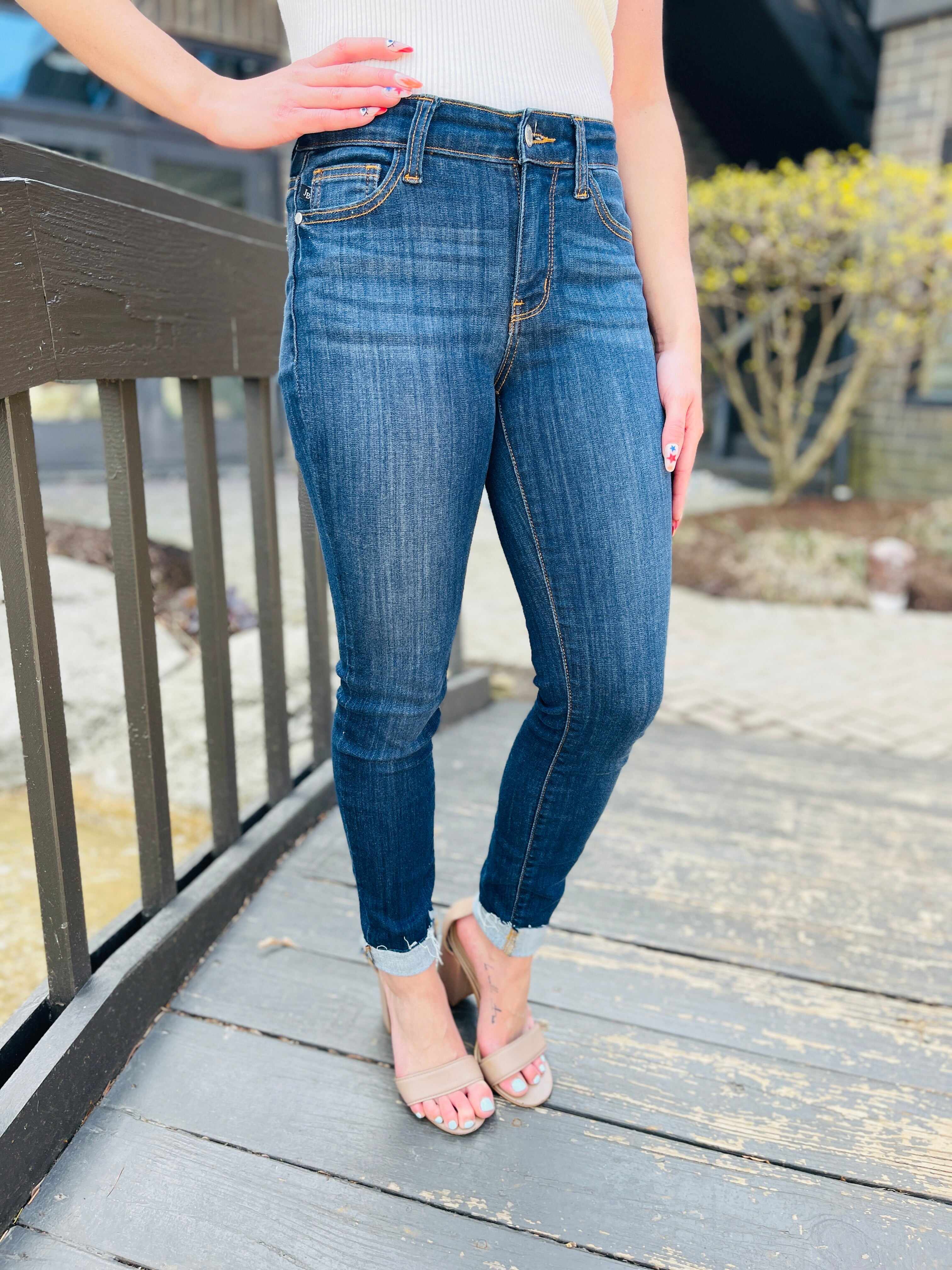 FIFTH RESTOCK! BEST SELLER!  Mid Rise REG/CURVY Work For The Weekend Skinny Jeans