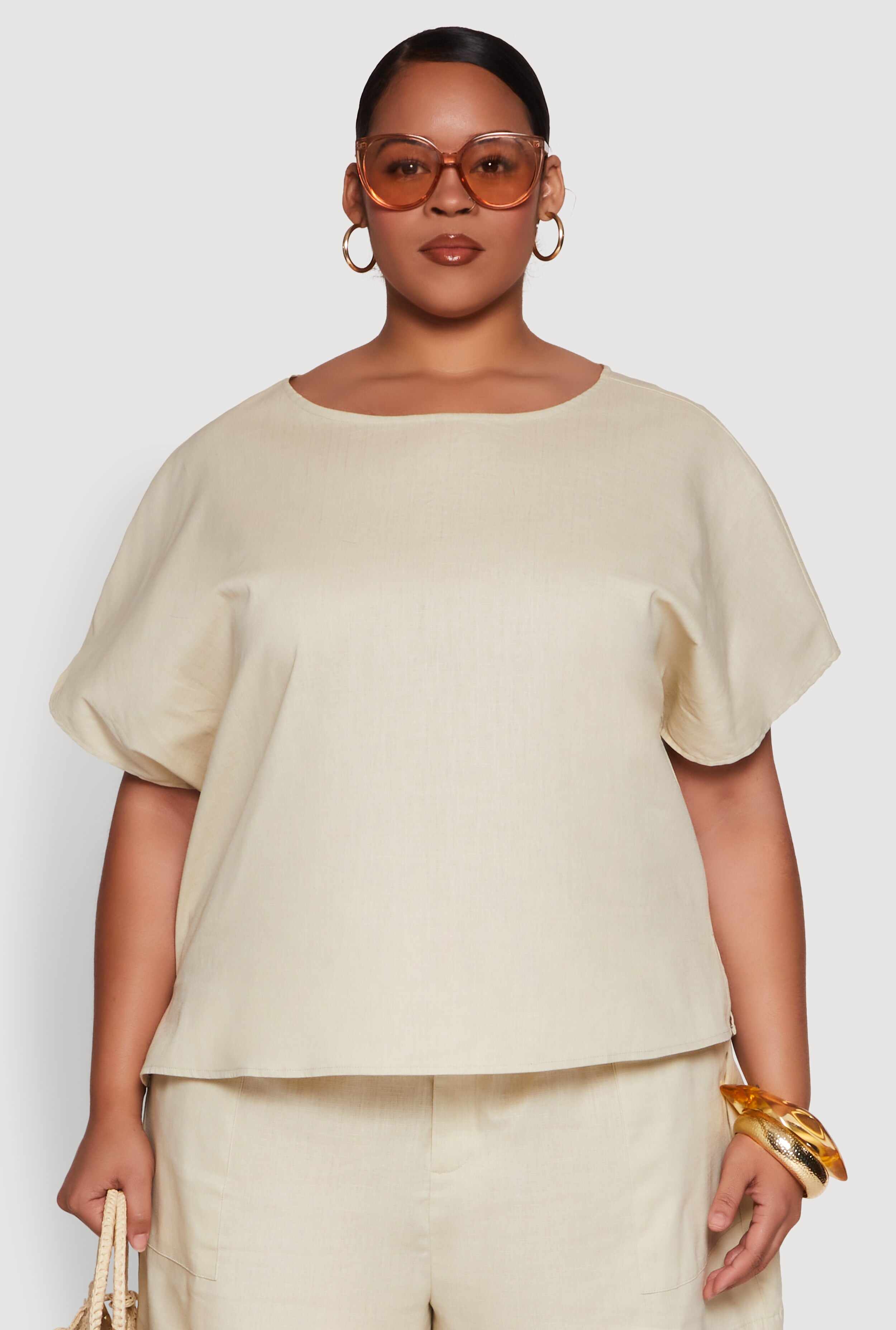 Plus Size Button Back Keyhole Short Sleeve Top