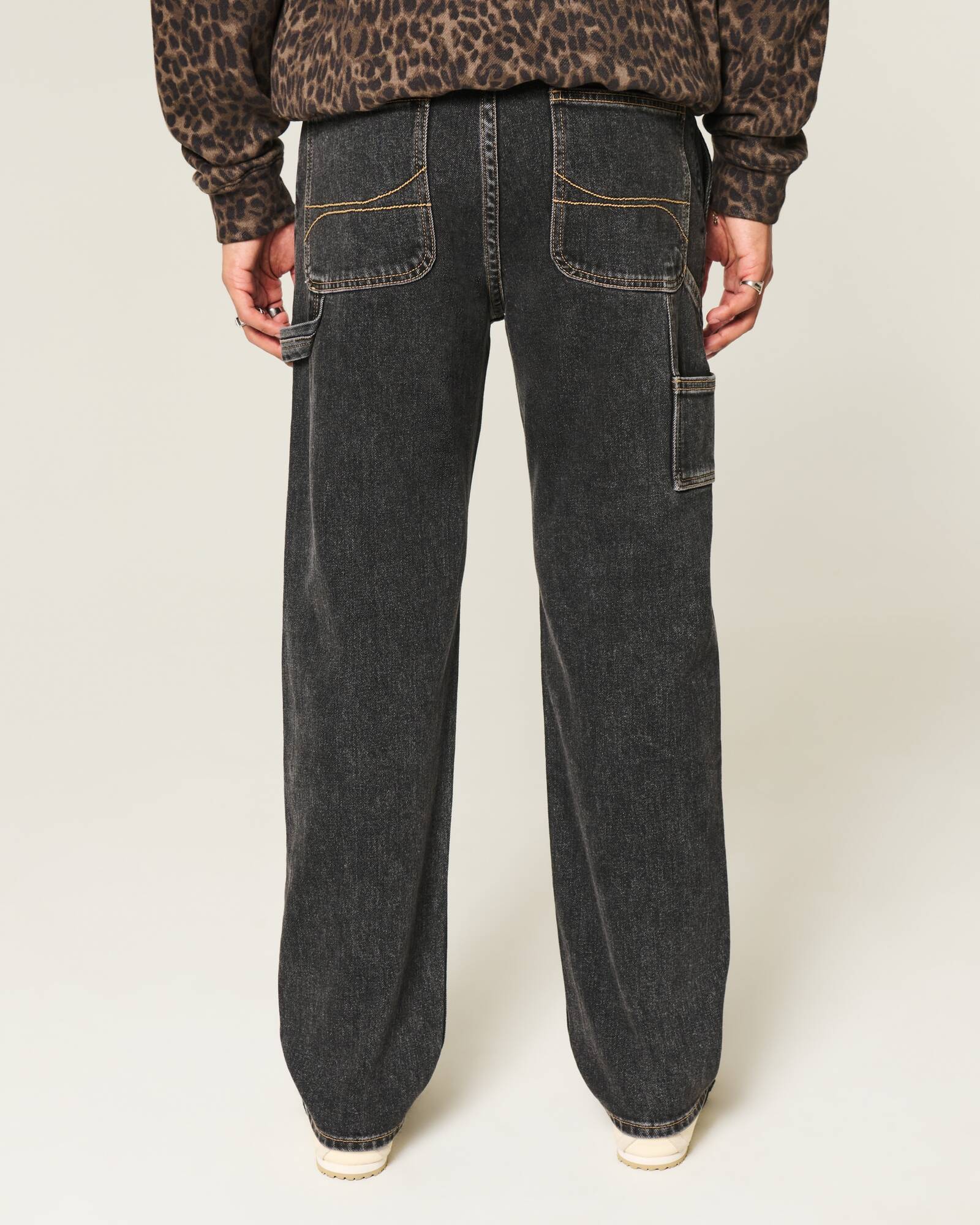 Loose Carpenter Jeans