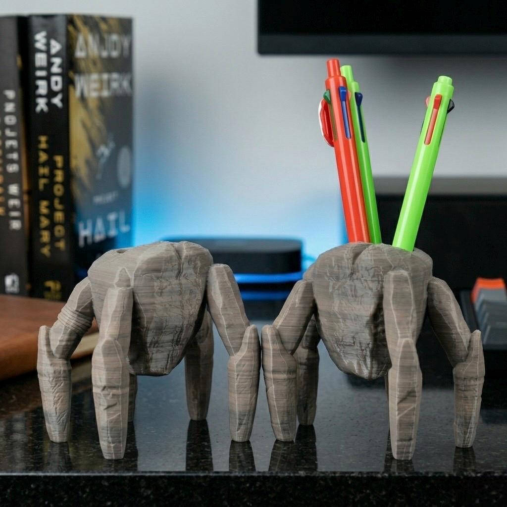 Alien Pen Holder Desk Organizer - Rocky Inspired Hail Mary Decor