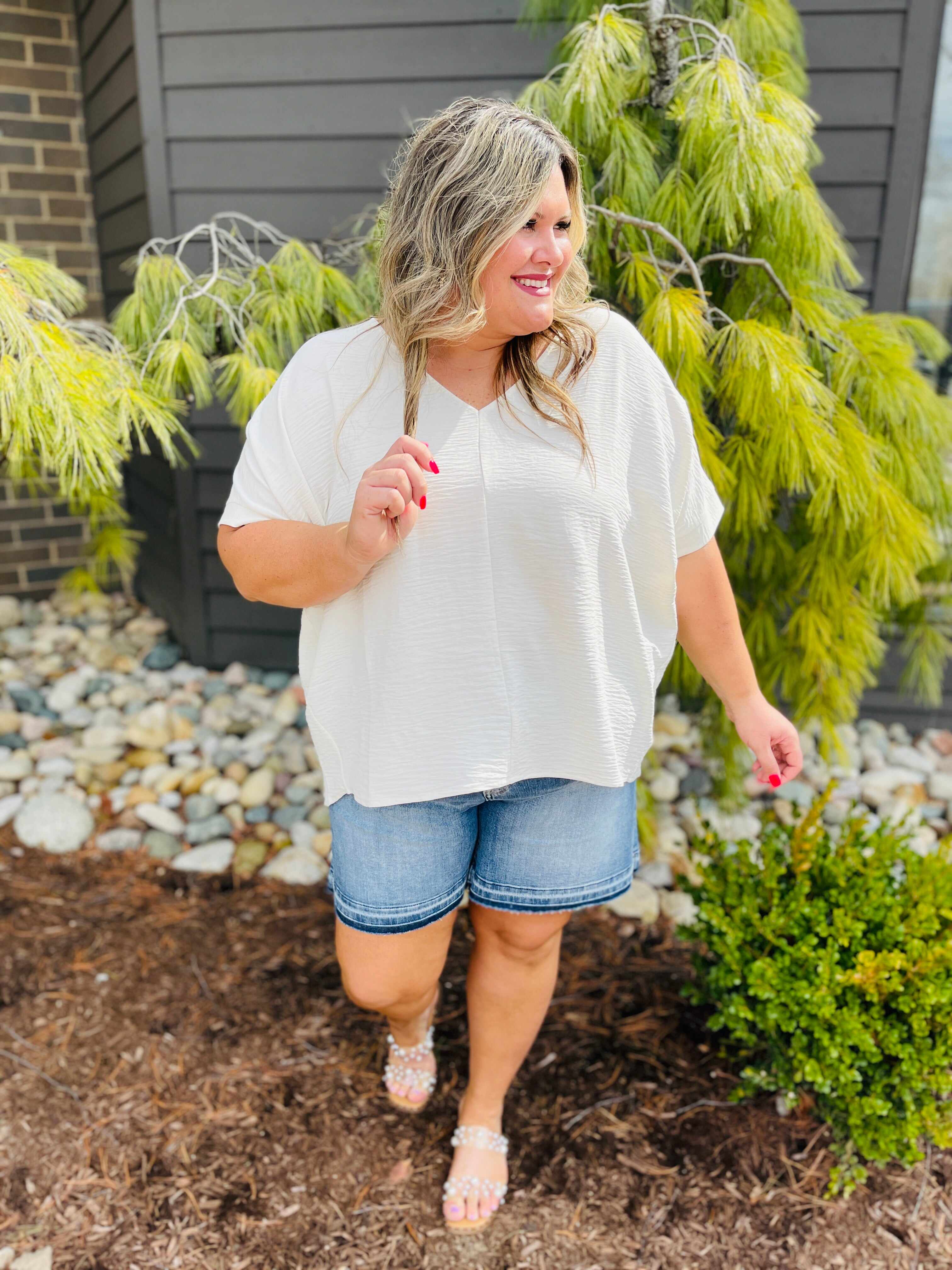 REG/CURVY Ray of Sunshine Shorts