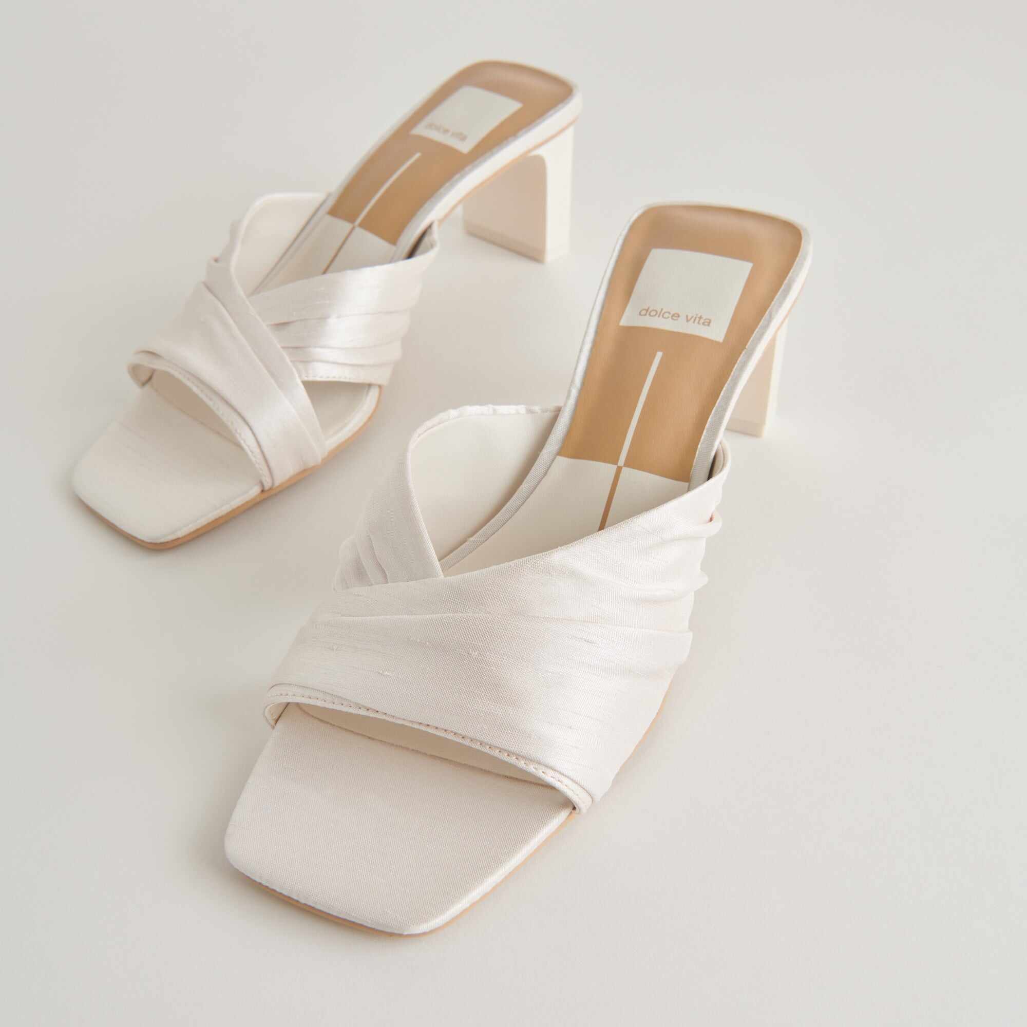 CARLAN HEELS OFF WHITE SILK