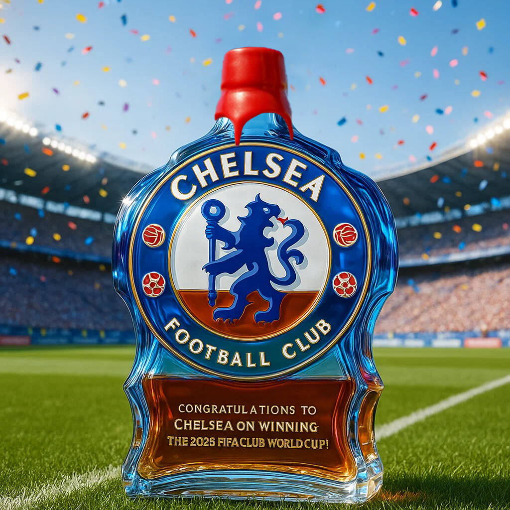 CONGRATULATIONS TO CHELSEA ON WINNING THE 2025 FIFA CLUB WORLD CUP Whiskey Bottle