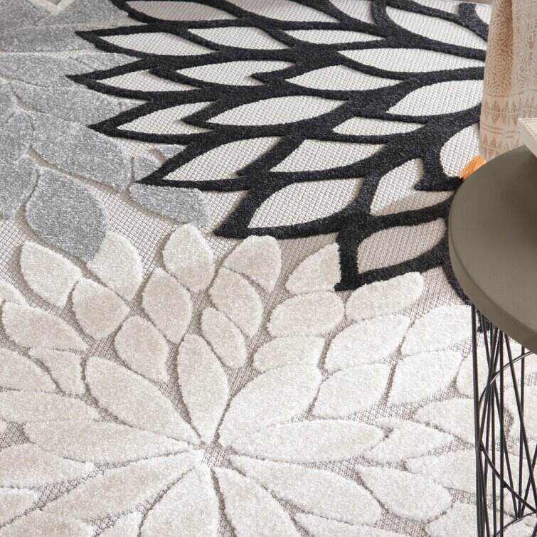 Miraloma Green/Red/Orange Indoor/Outdoor Rug