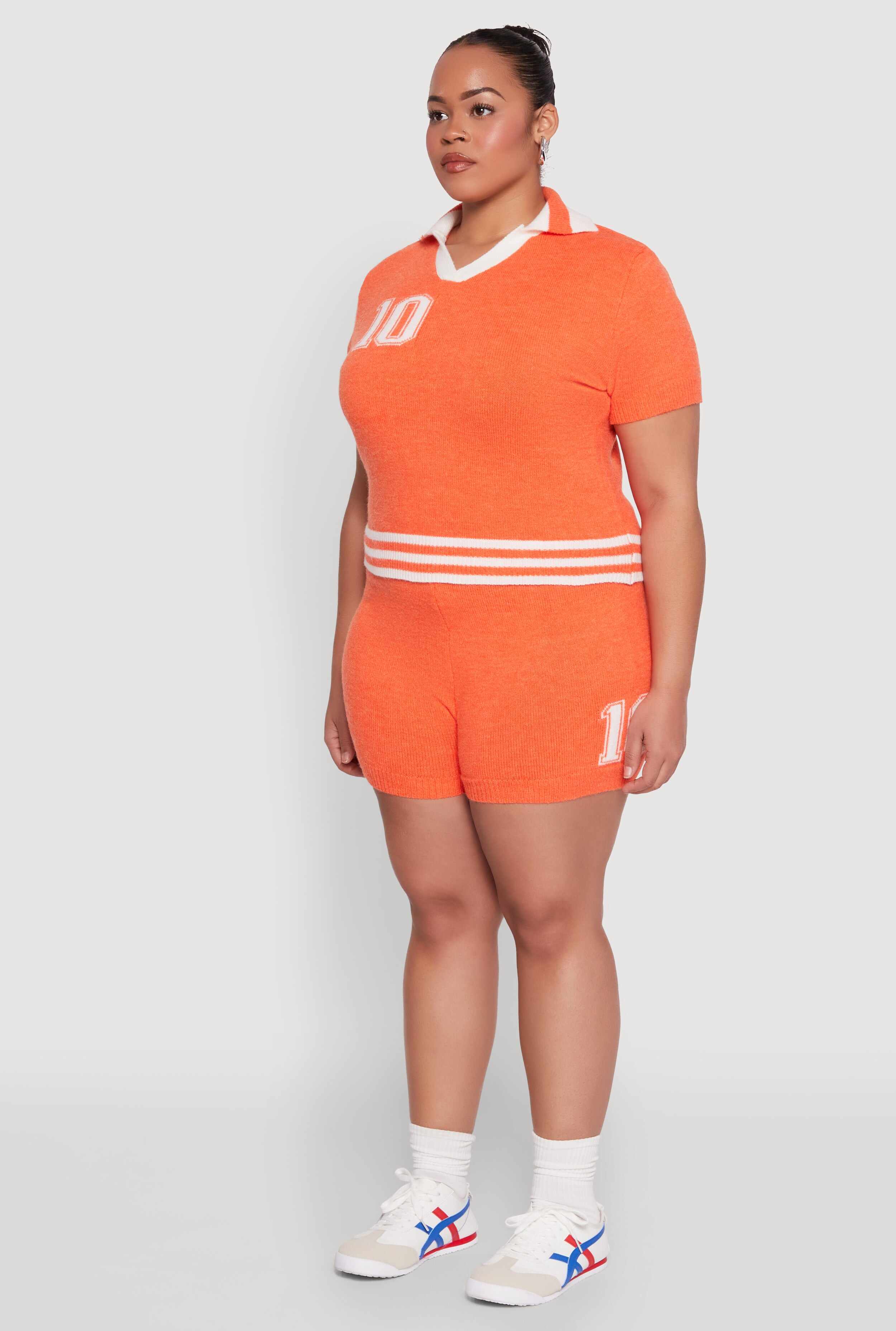 Plus Size Daisy 10 Graphic Varsity Stripe Crop Top