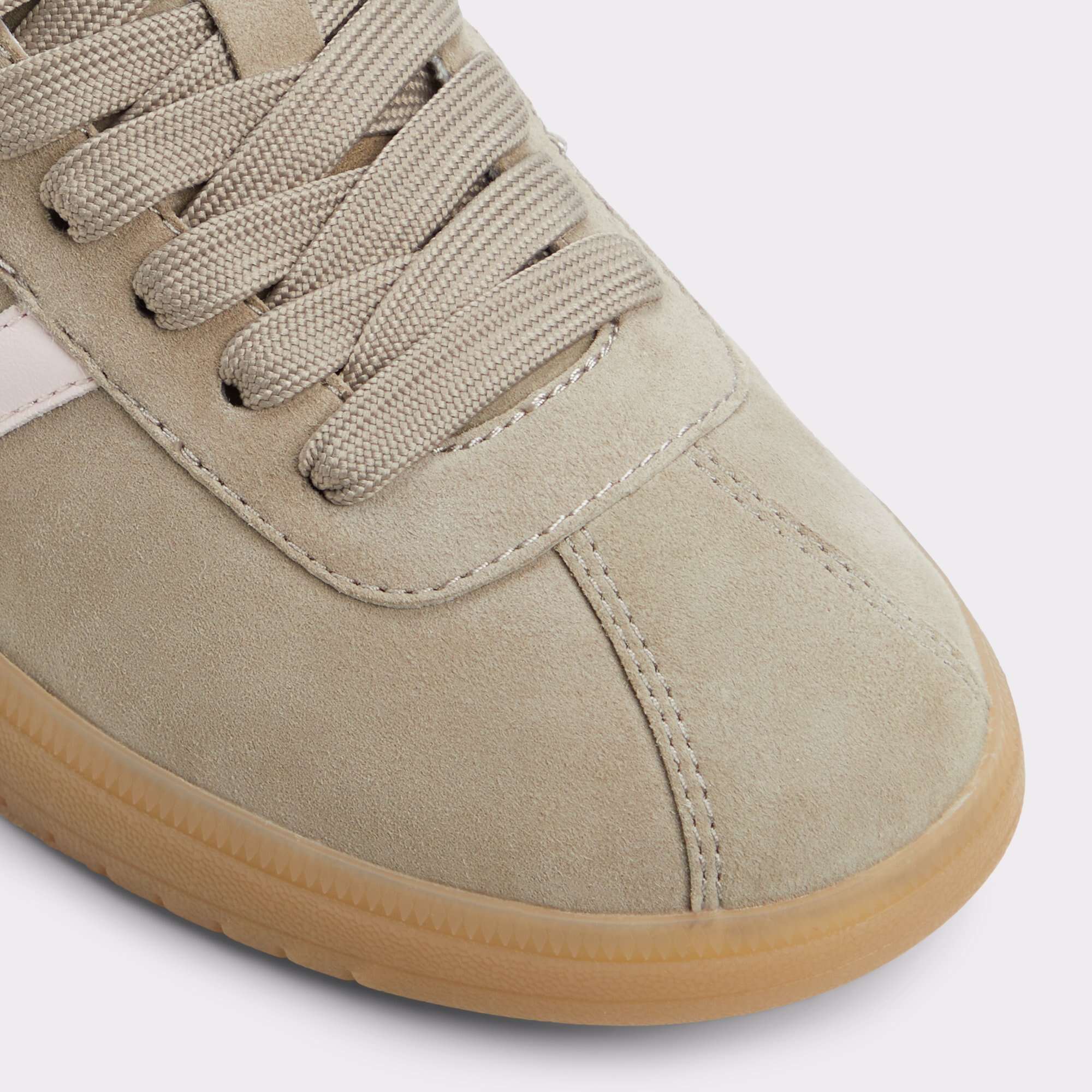 Chicsneaker
