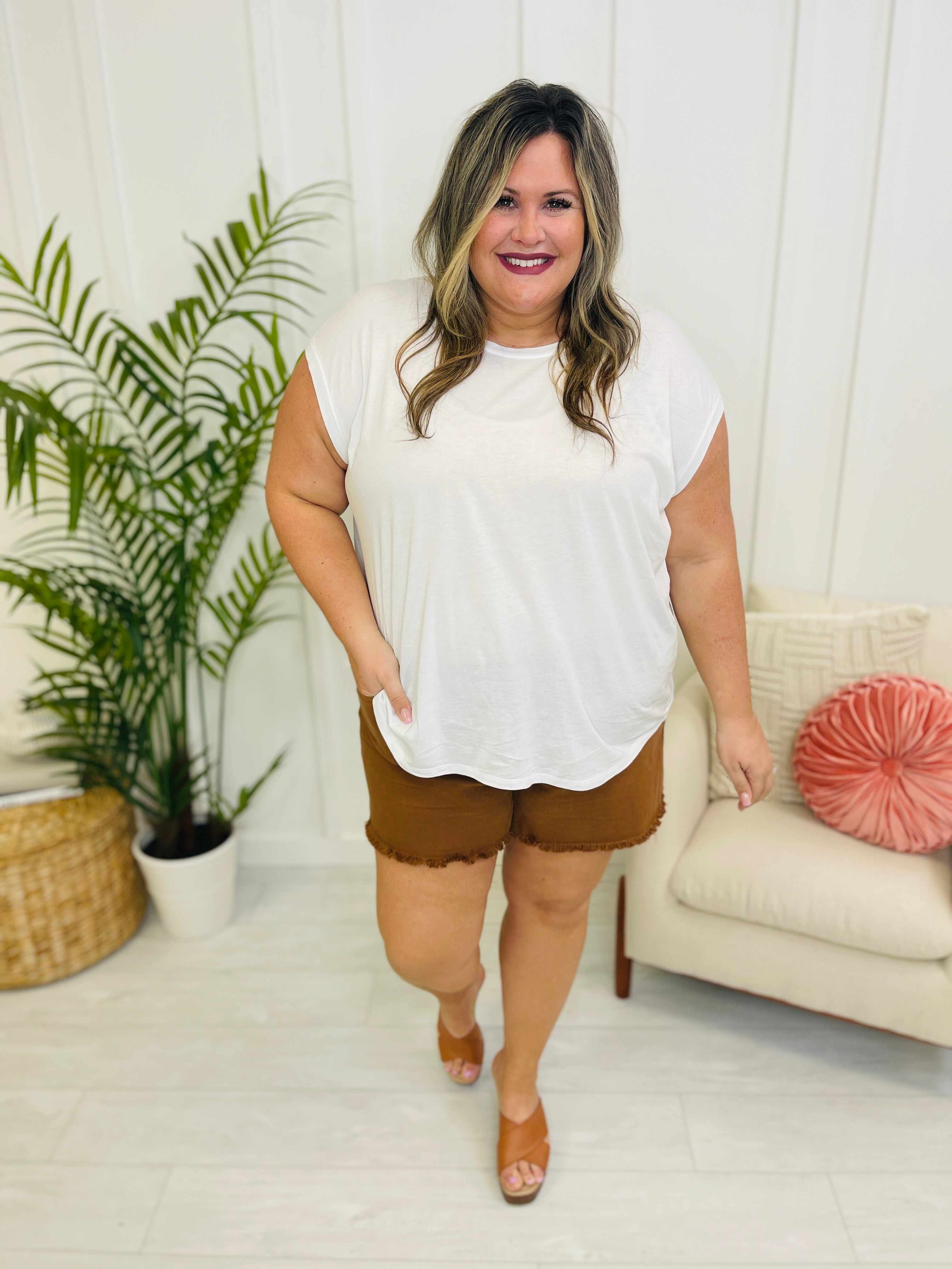 REG/CURVY Brown Eyed Girl Shorts