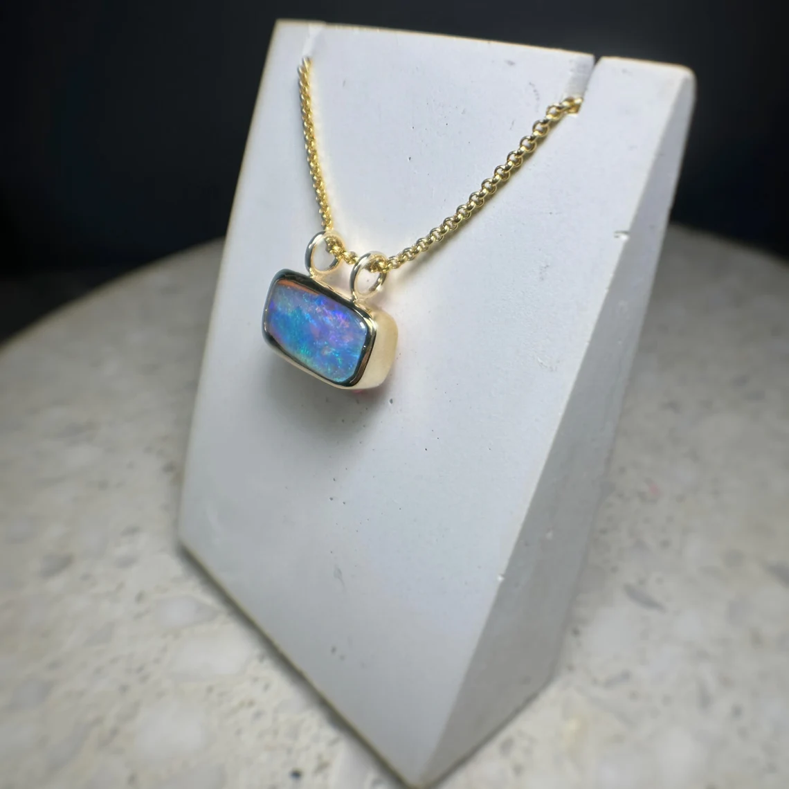 Crystal Pipe Opal Necklace 9ct Gold