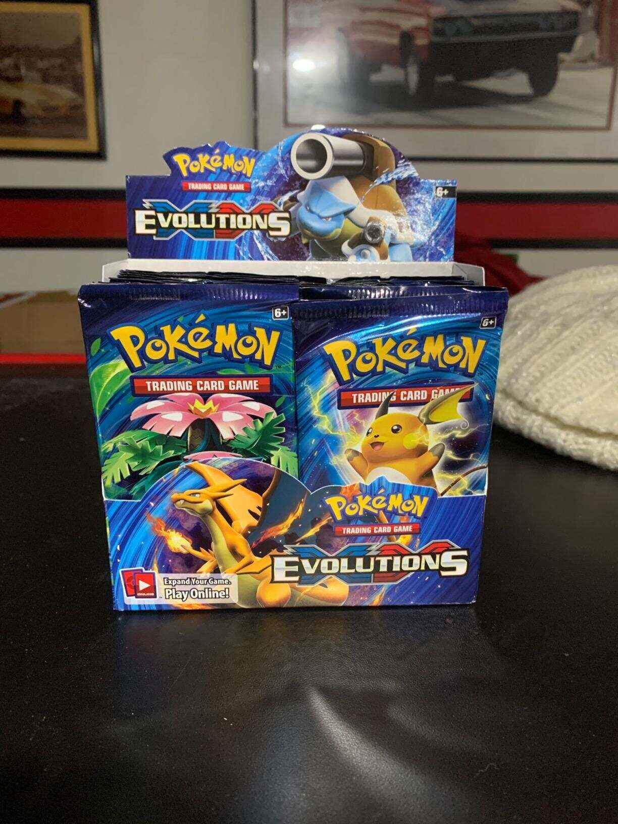 XY Evolutions Sealed Booster Box