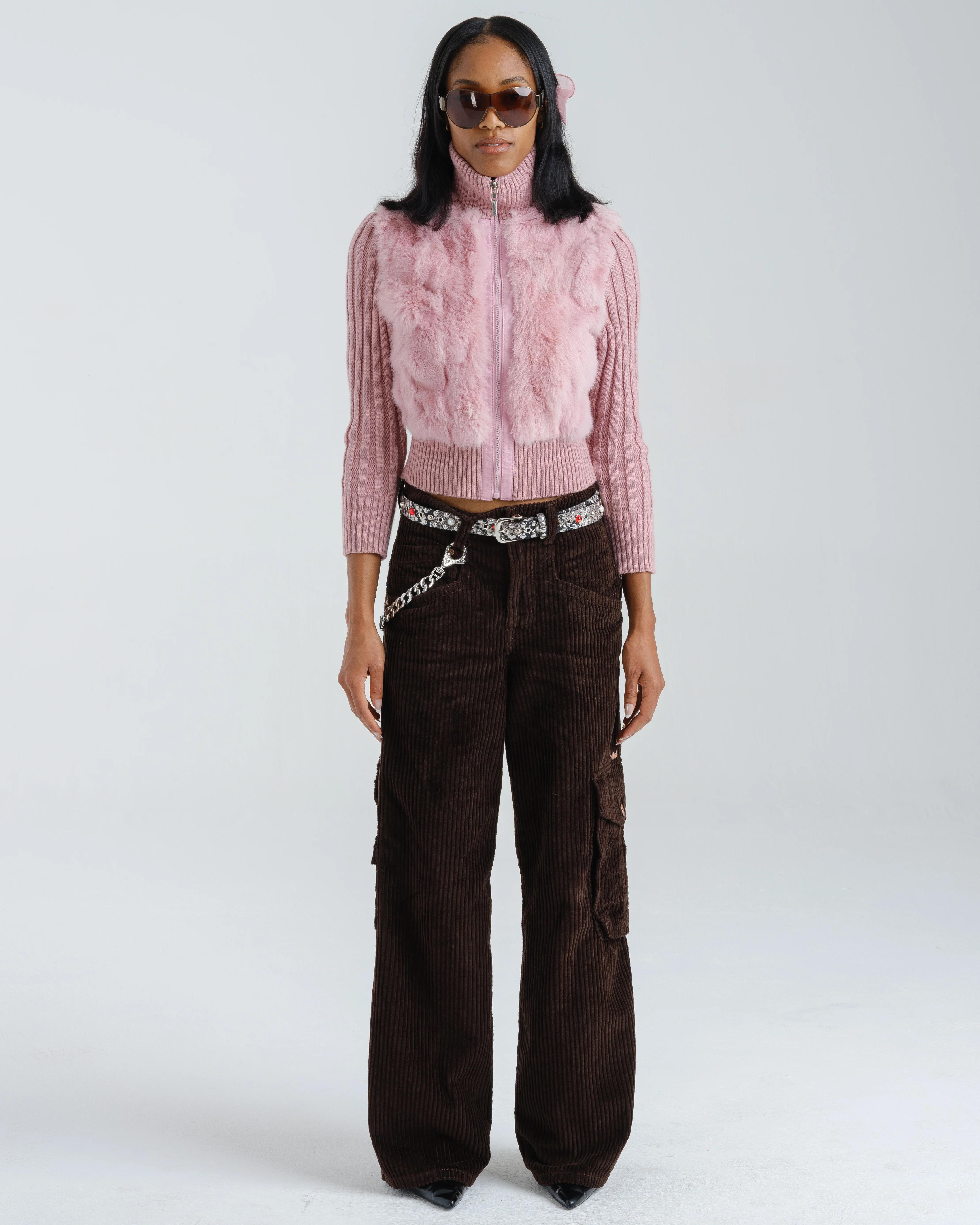 W Torque Cargo Carpenter. 23