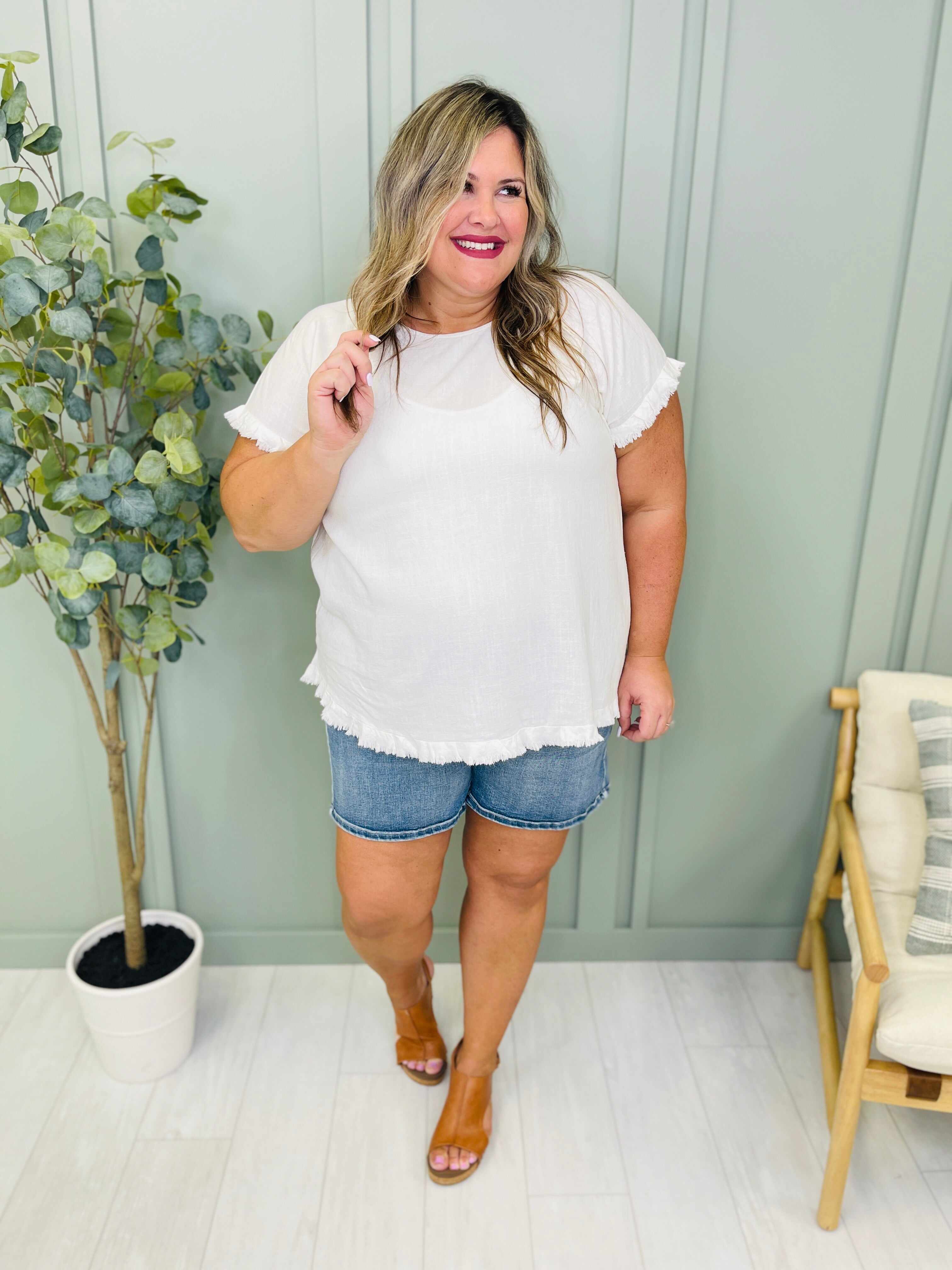 REG/CURVY Made You Look Shorts