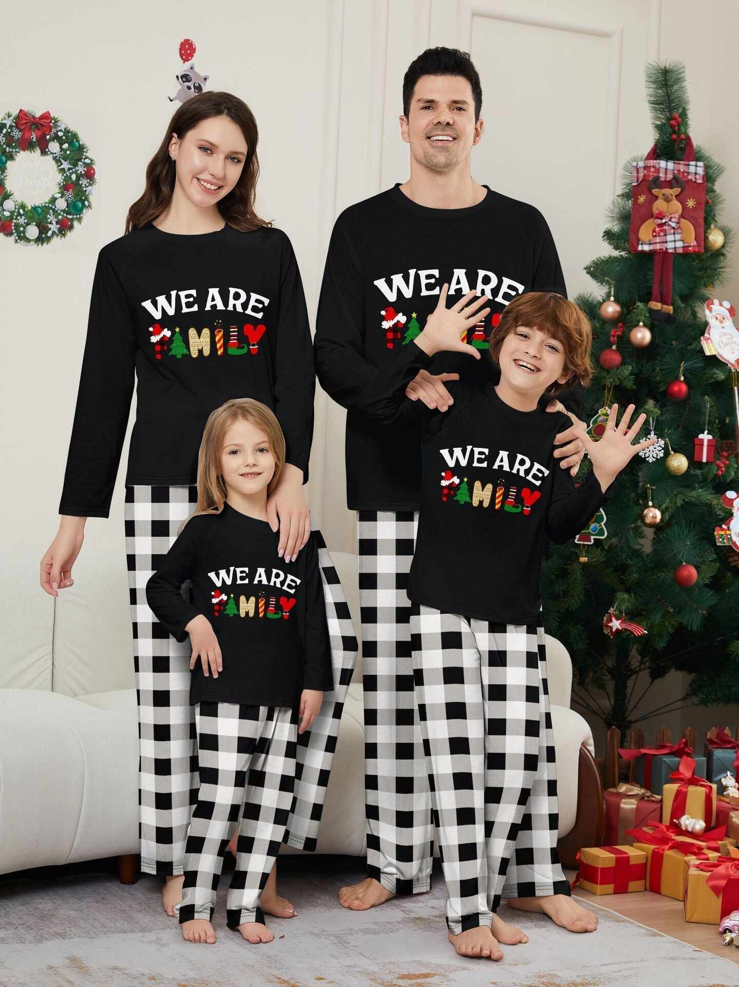 ��We Are Family�� Long Sleeve Monogrammed Plaid Parent-Child Pajamas