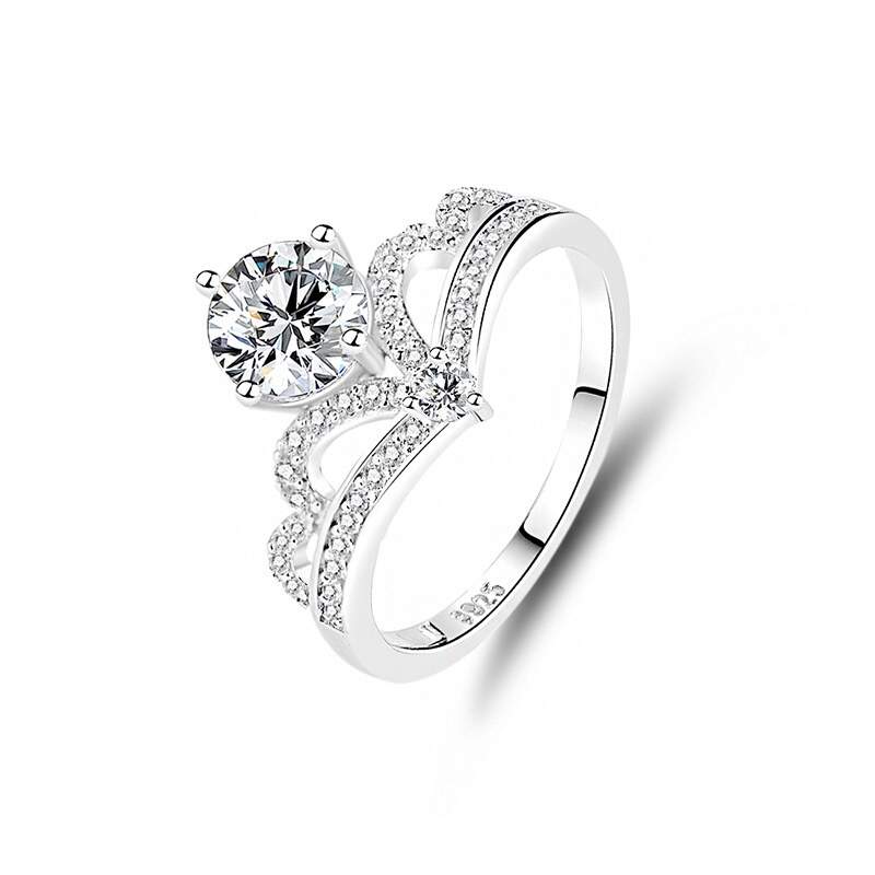 Crown - Shaped Full - Inlaid One - Carat Moissanite Luxurious Ring