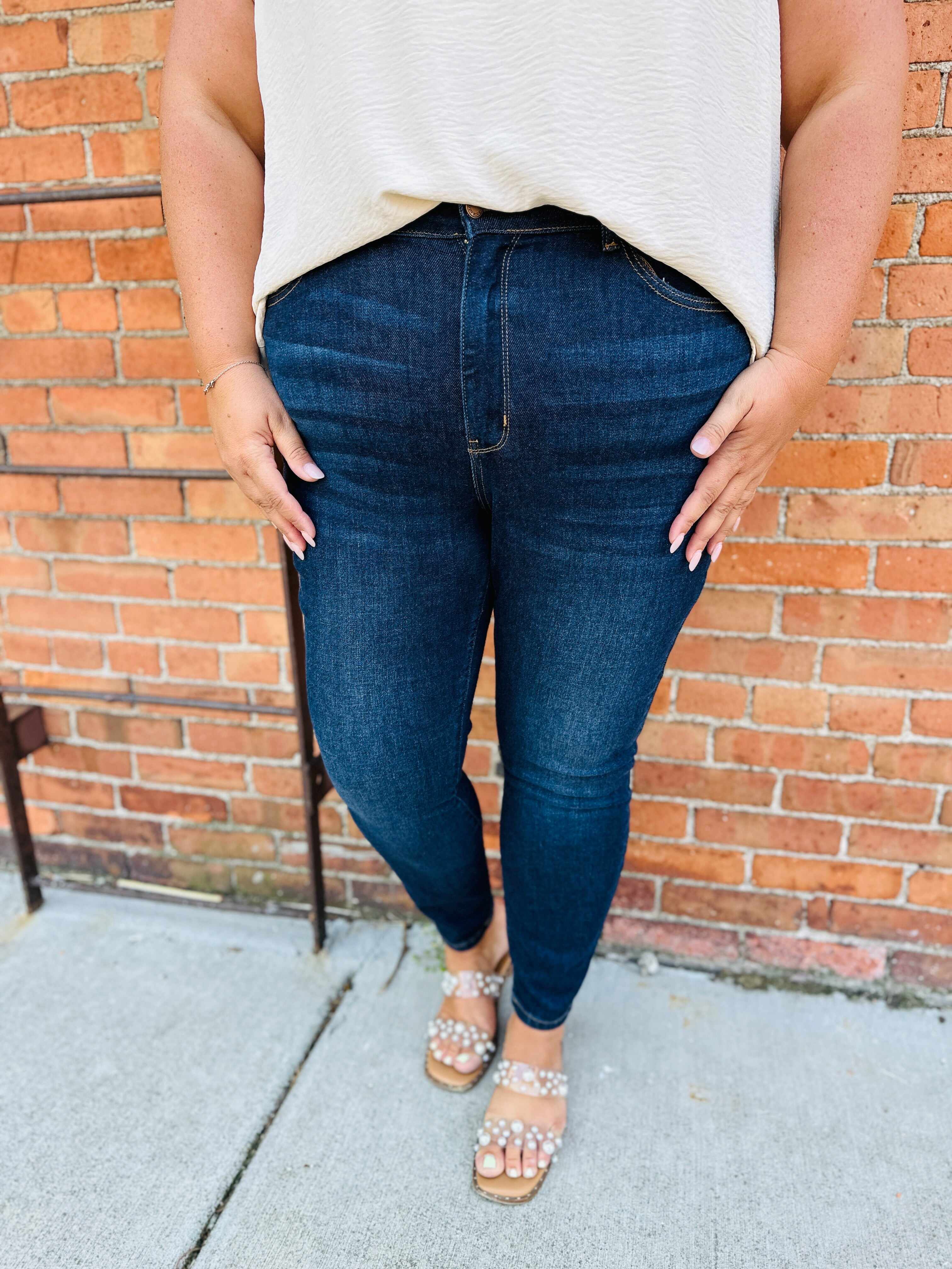 Restock! BEST SELLER! PLUS/REG The Holy Grail of Nondistressed Skinny Jeans