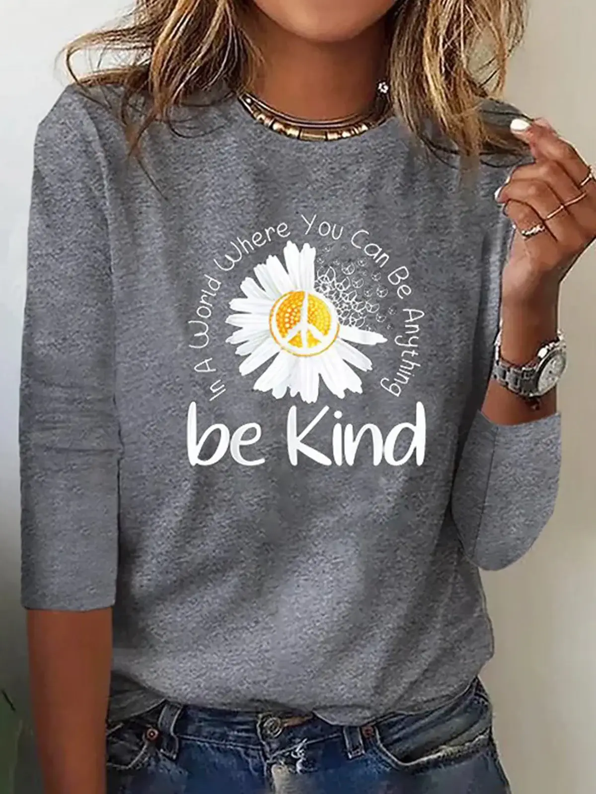 BE Kind crew neck long sleeve sweatshirt