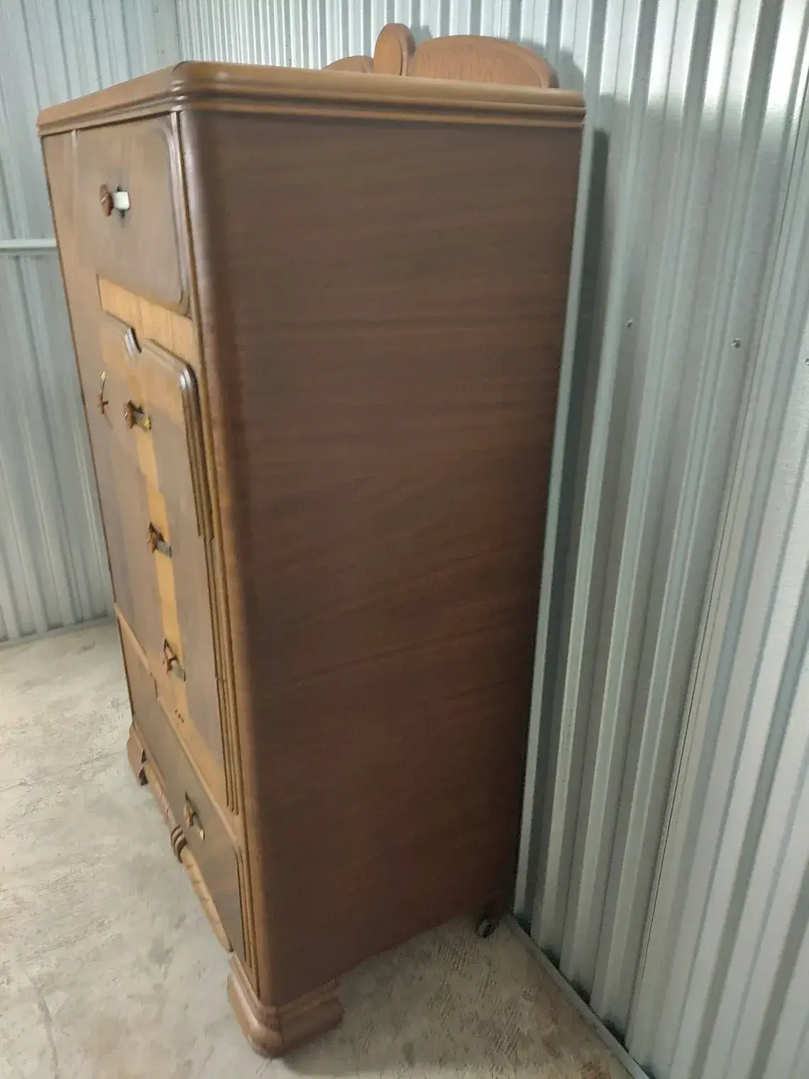 Vintage Art Deco Waterfall Wardrobe