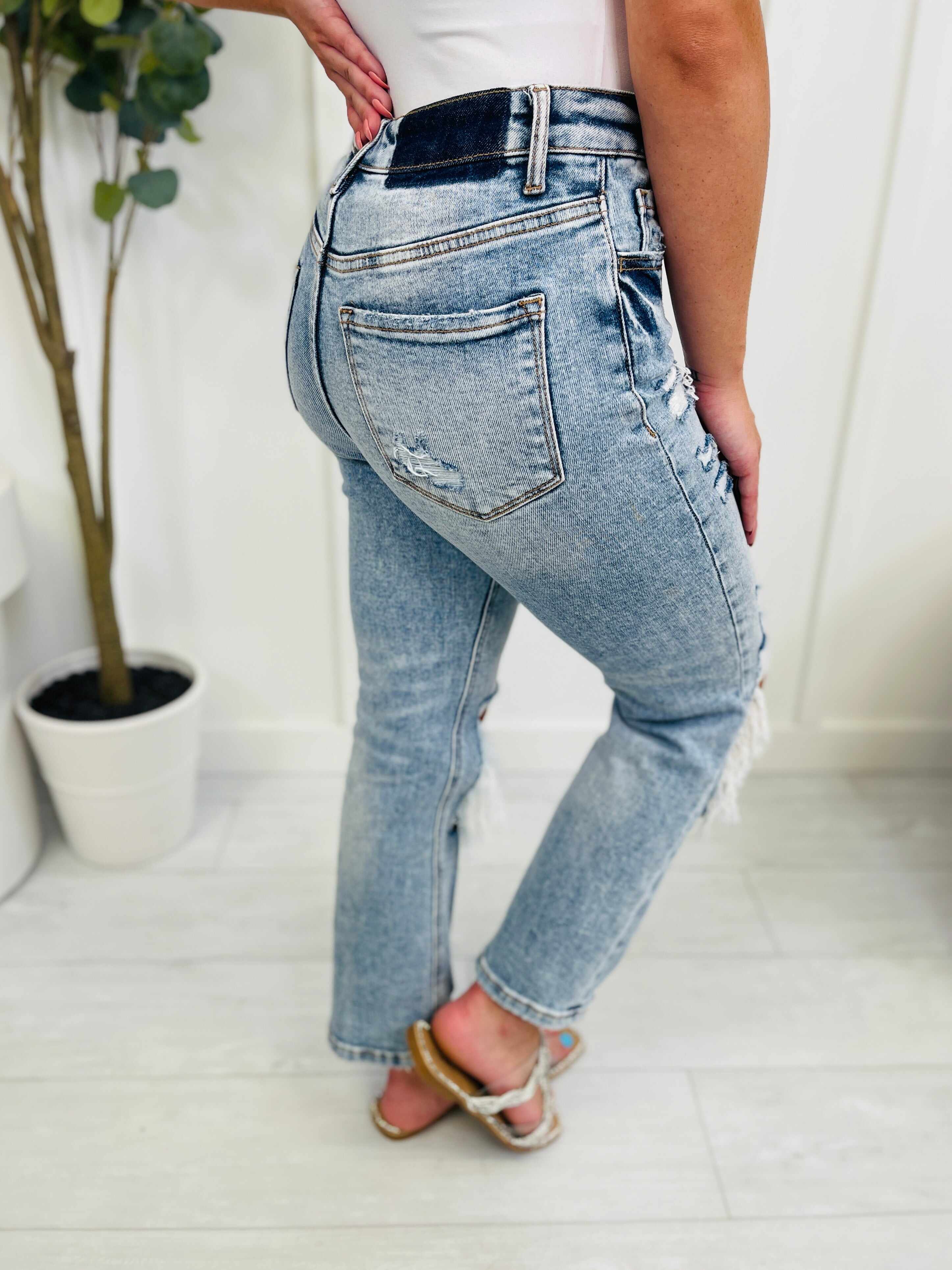RESTOCK! Lovervet REG/CURVY You're My Lover Cropped Straight Leg Jeans