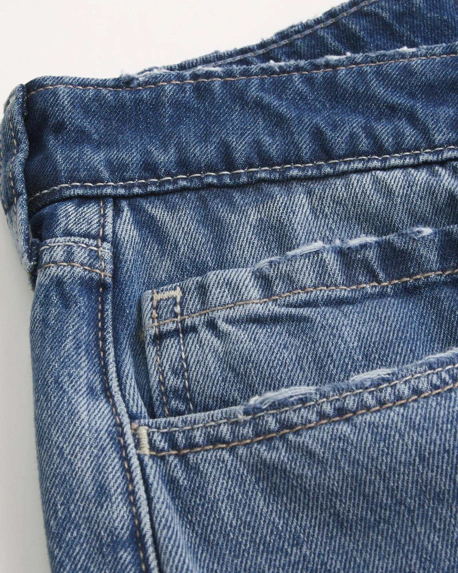 Low-Rise Dark Wash Baggy Jeans