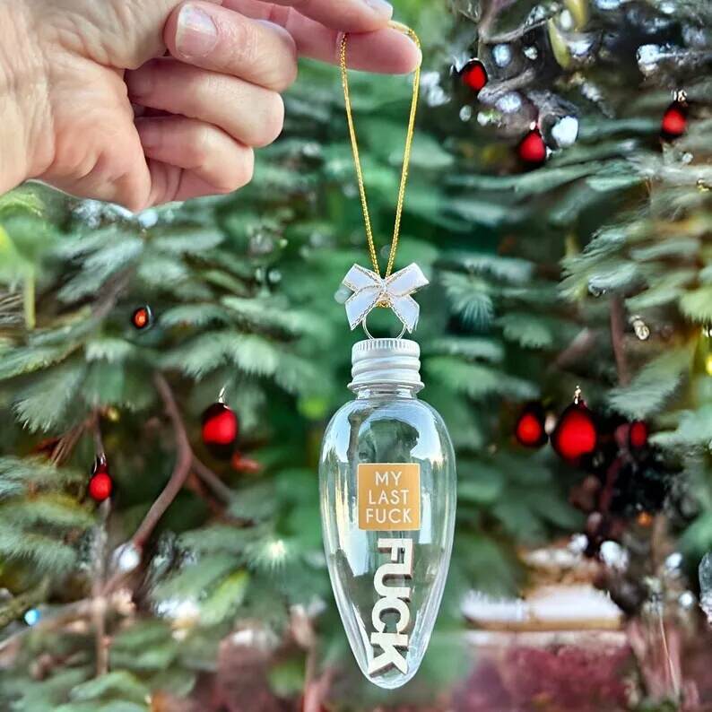 🤣Last Fuck to Give Plastic Light Bulb Christmas Ornament🎄