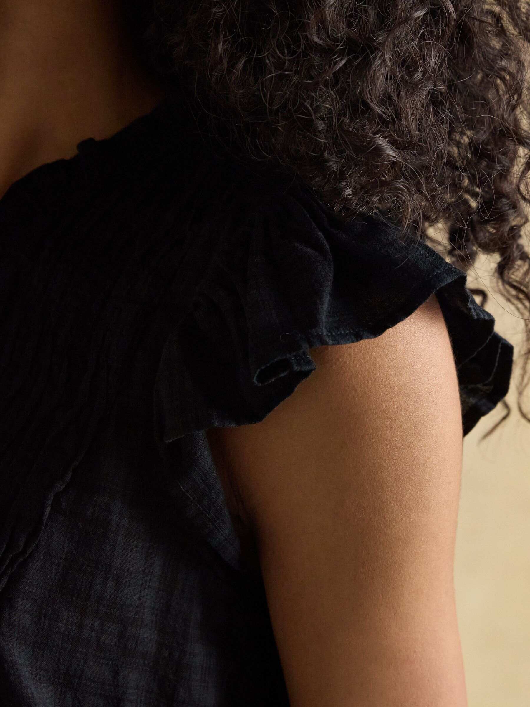 Nolan Black Sleeveless Smocked Blouse