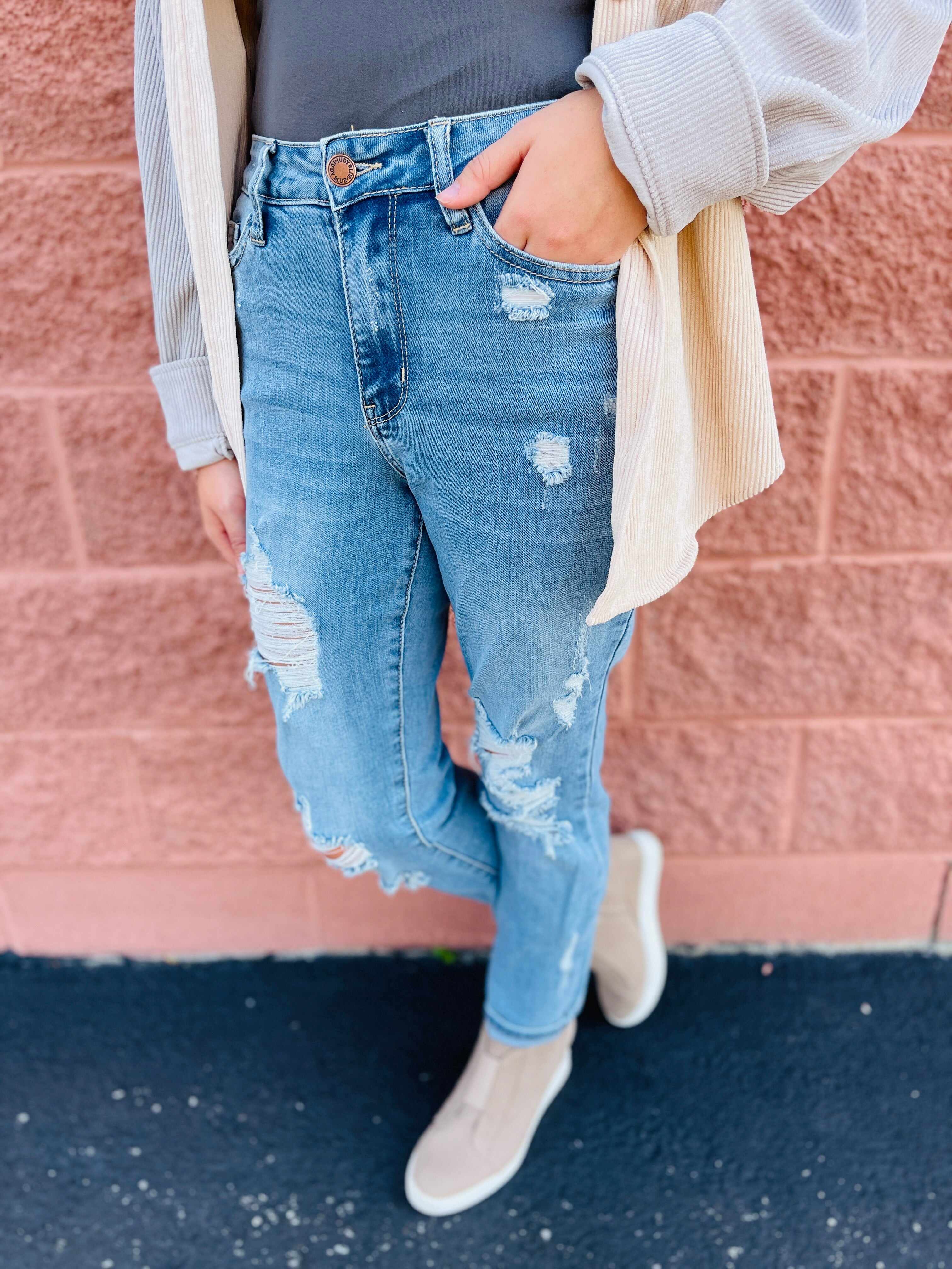 Plus/Reg Don’t Be Distressed Boyfriend Jeans