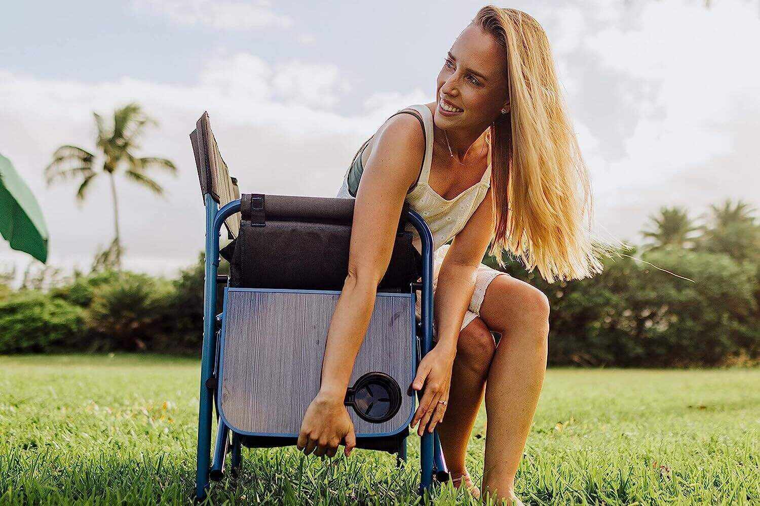 💥Almost Sold Out🔥Multifunctional Camping Chair With Side Table