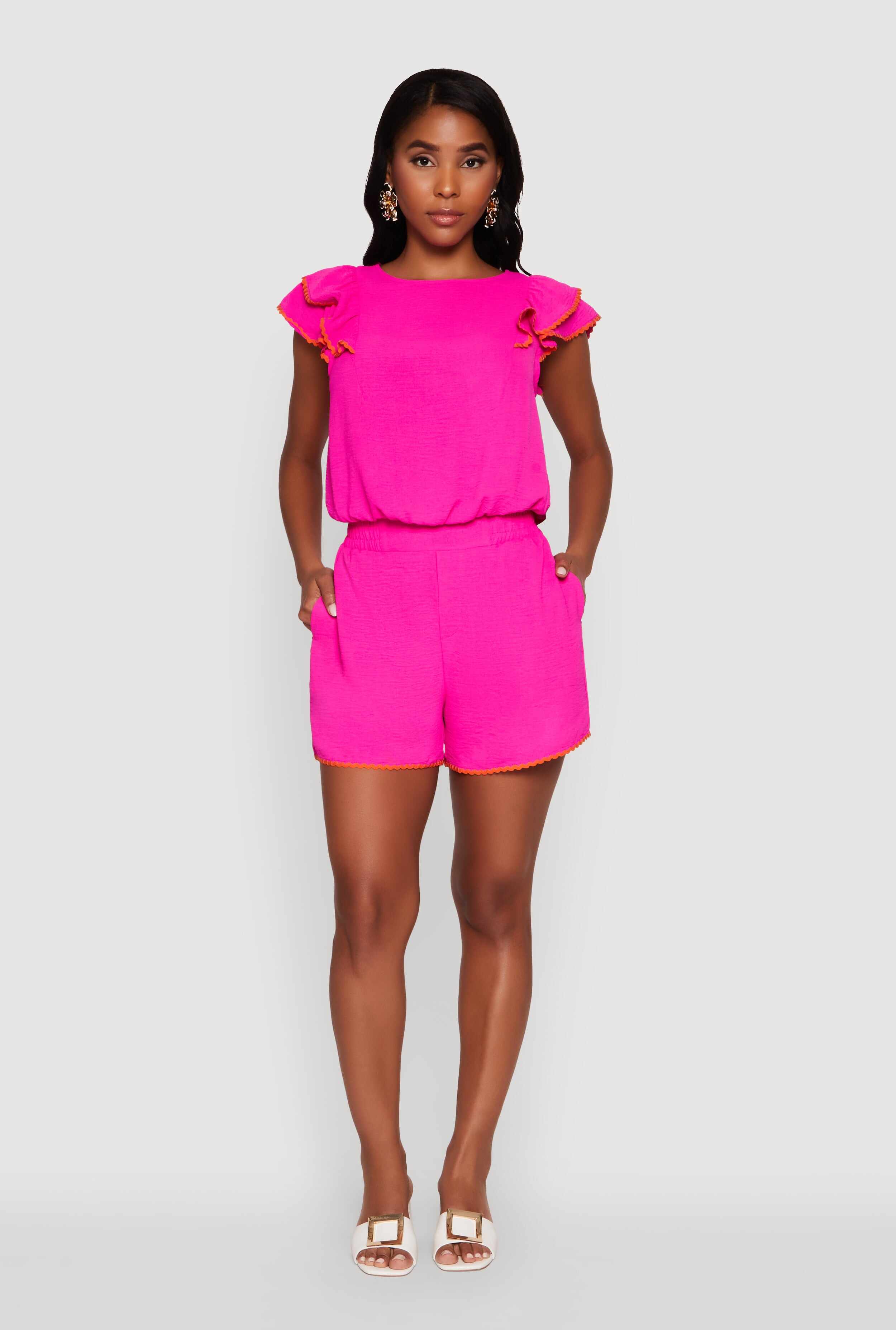 Trendy Crepe Knit High Waisted Shorts with Scalloped Contrast Trim