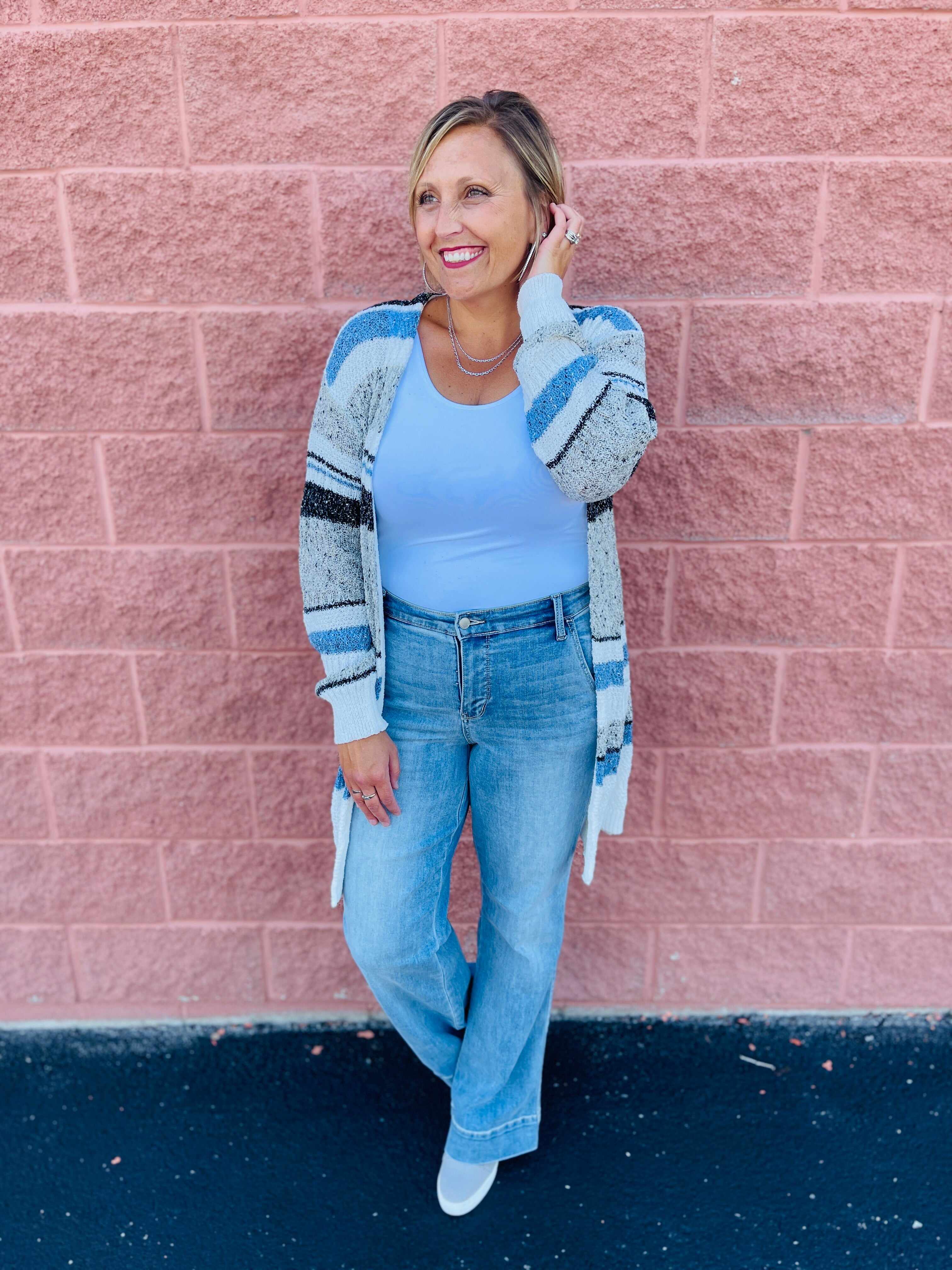Plus/Reg Do It Again Mid-Rise Wide Leg Jeans