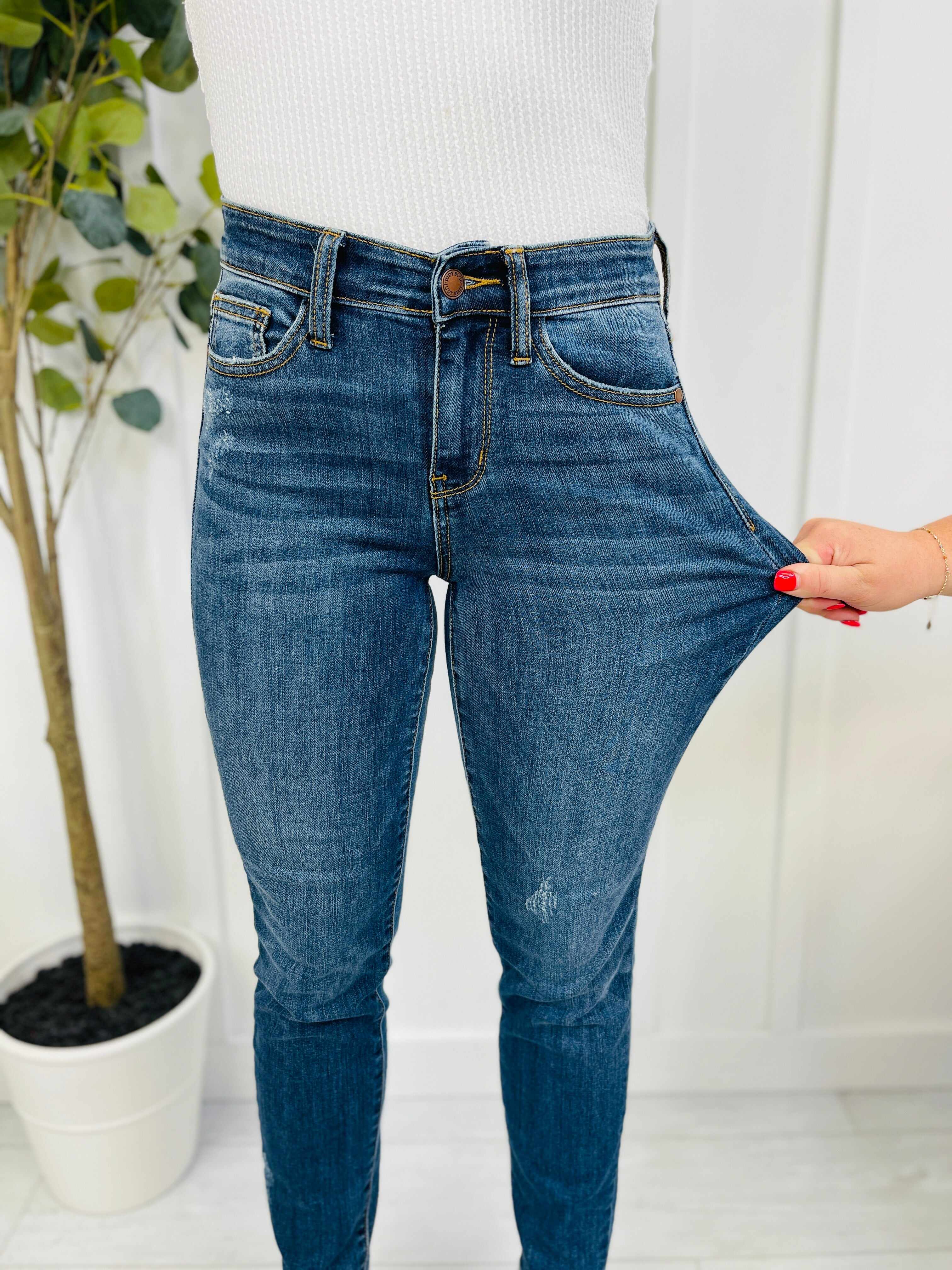Mid Rise Plus/Reg Everyday Essential Relaxed Fit Jeans - Multiple Inseams!