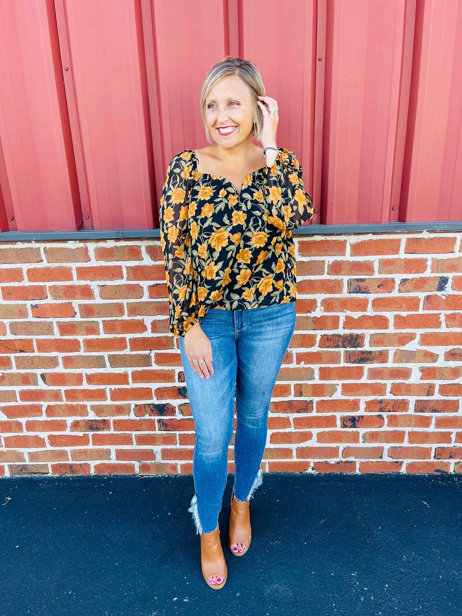 Plus/Reg Slay The Fray Hem Skinny Jeans