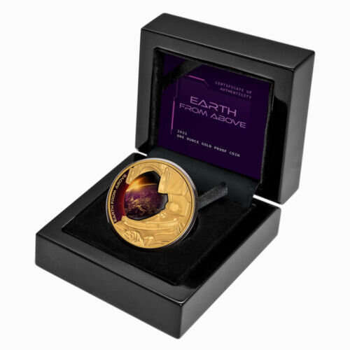 2022 EARTH FROM ABOVE 1 Oz Gold Coin 100$ Niue