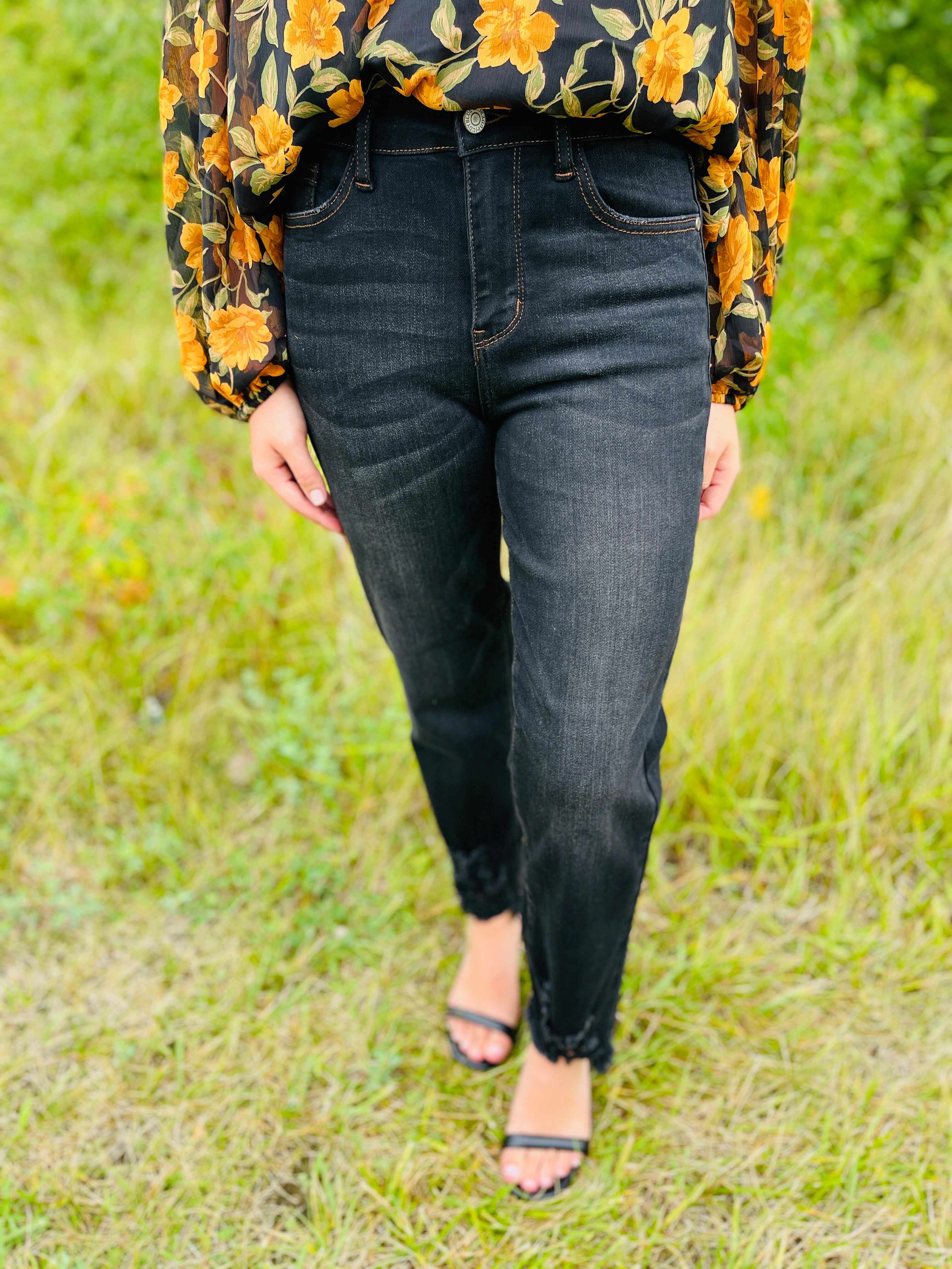 PLUS/REG Play It Straight Leg Jeans