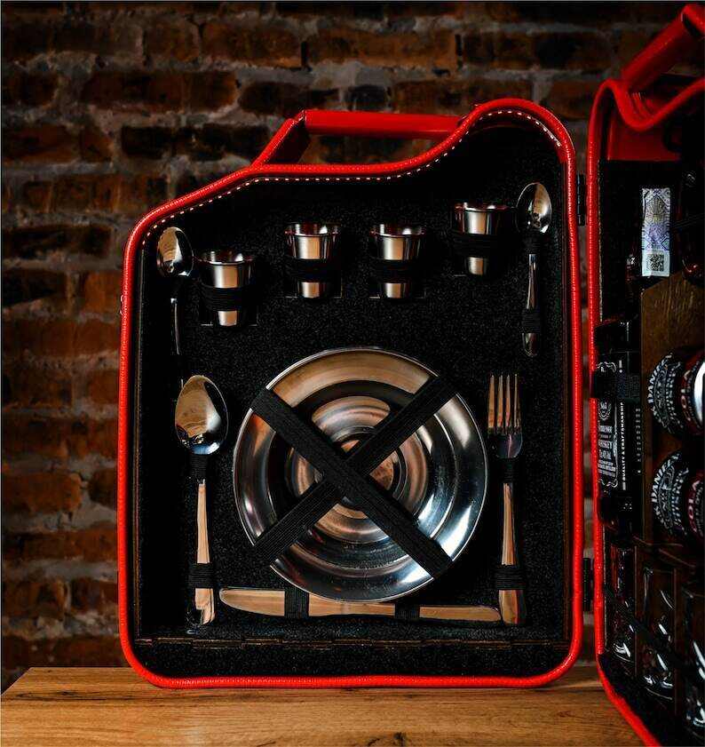 20 L Red Jerry Can Bar Set For Picnic For 4, Custom Fuel Bar, Portable Travel Bar Case, Personalized Camping Mini Bar, Gas Can Bar Set