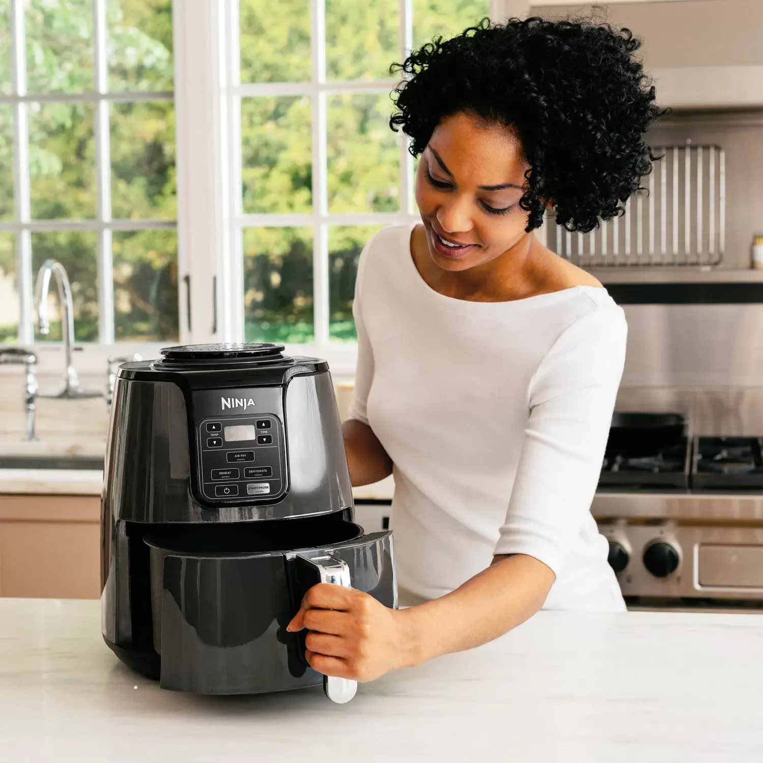 4 Quart Air Fryer with Reheat & Dehydrate, Black, Silver, AF100WM