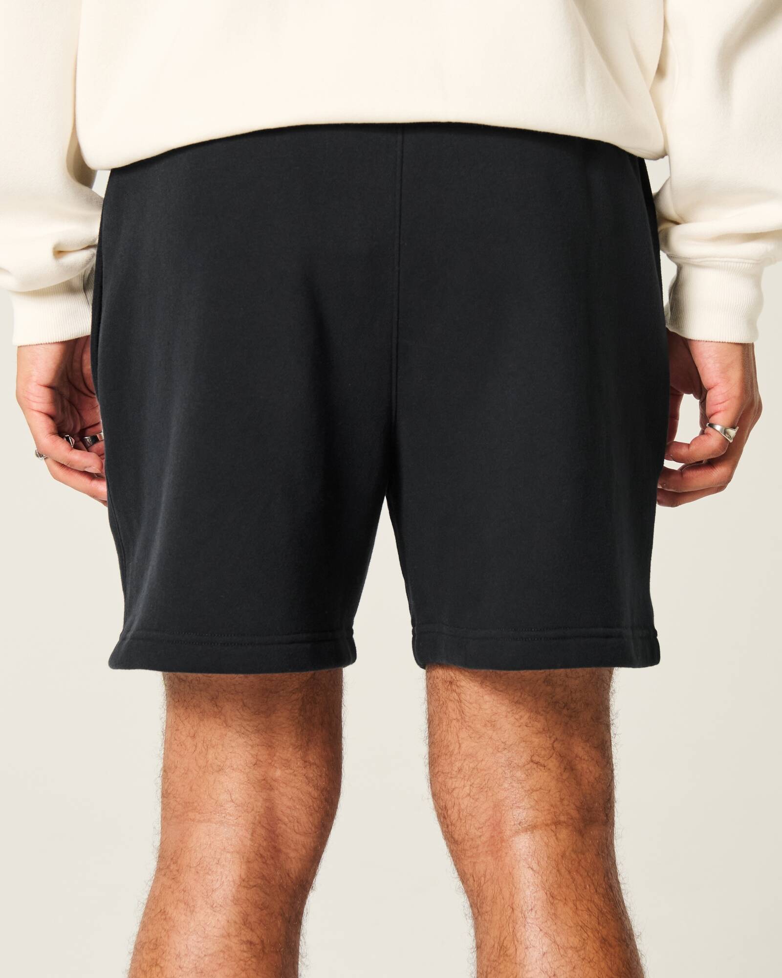 Mid-Thigh Camo Loose Fleece Shorts