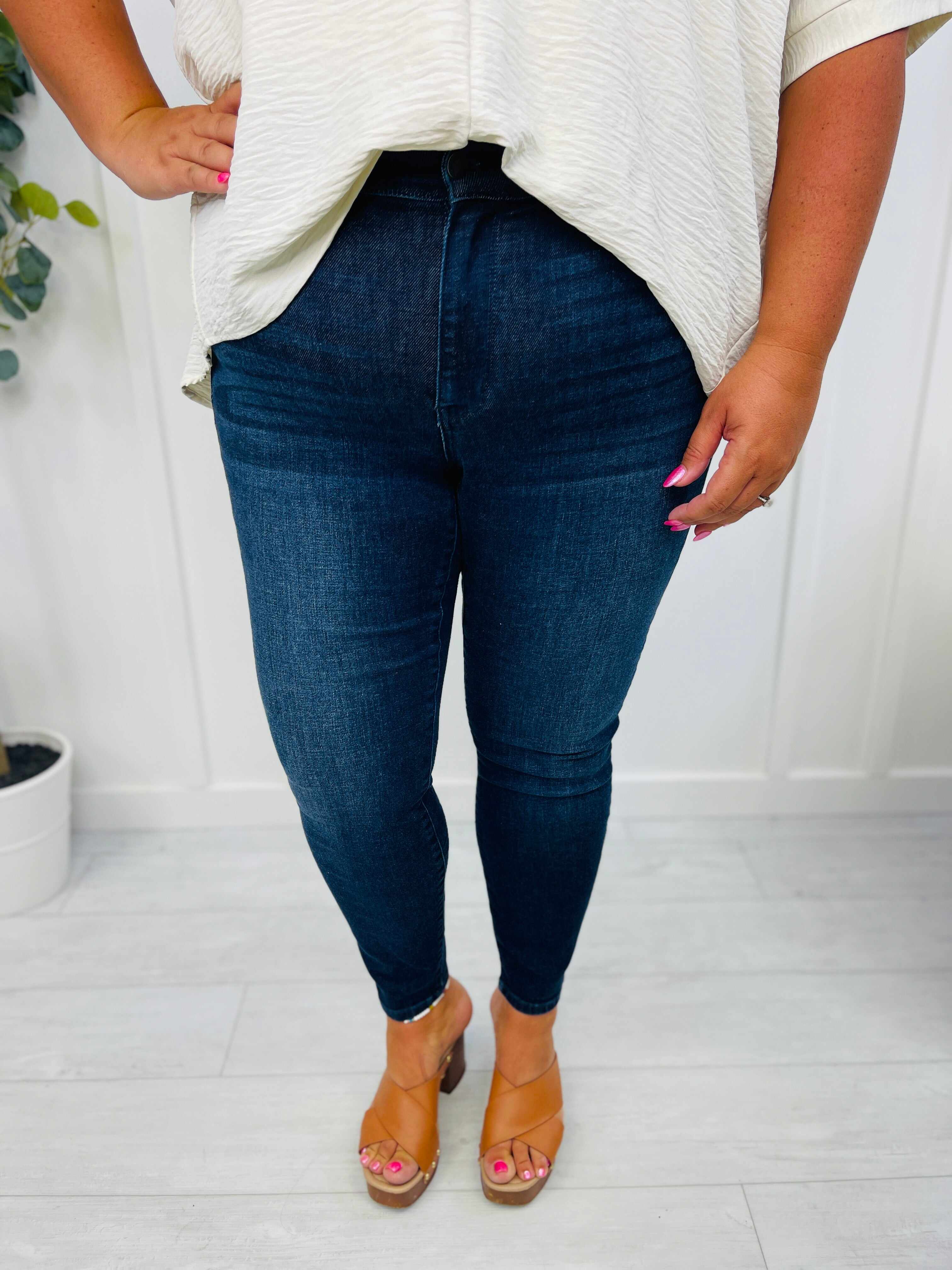 REG/CURVY Dreamland Midrise Skinny Jeans Best Selling