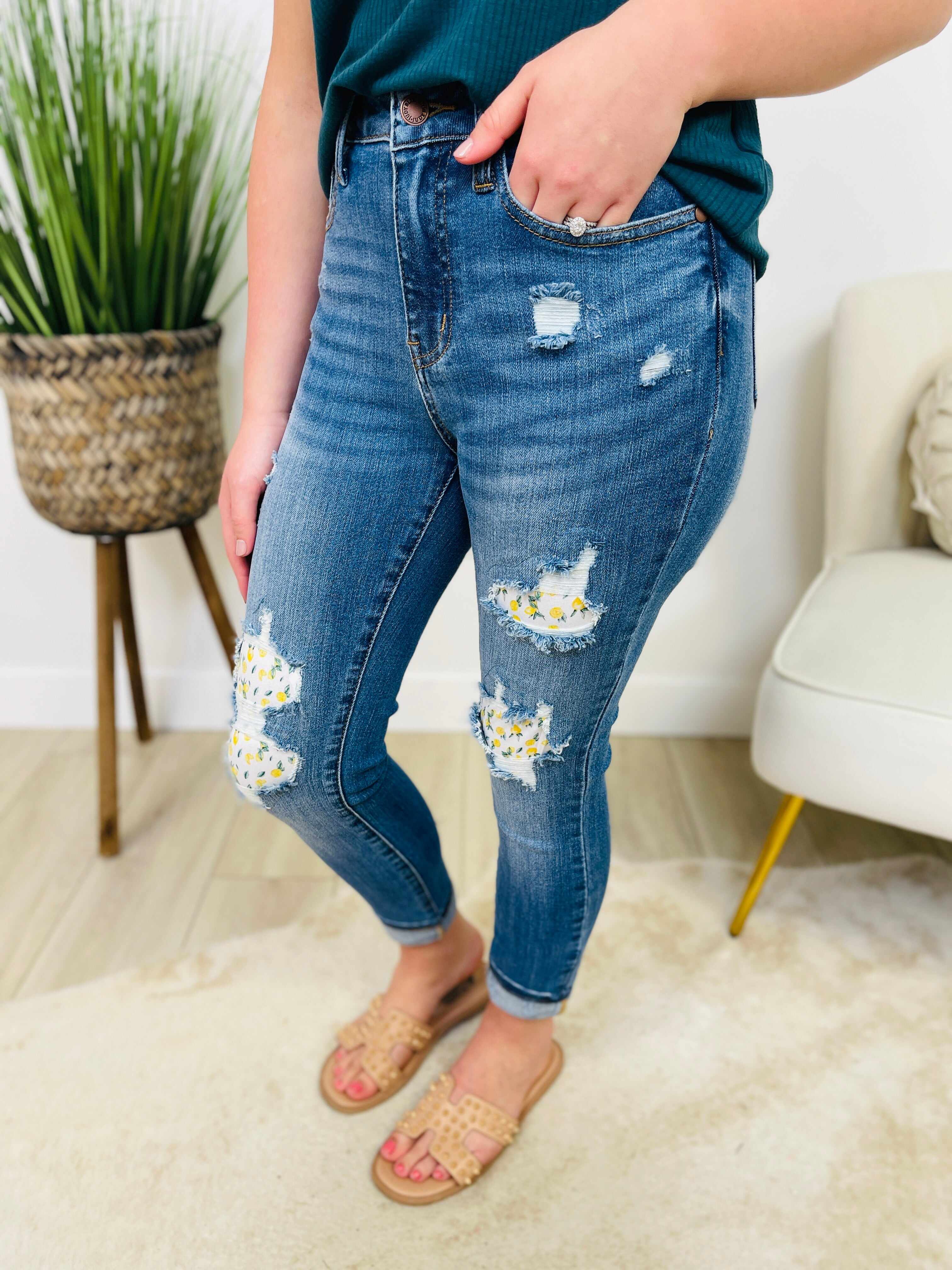 PLUS/REG You're My Main Squeeze Lemon Patch Skinny Jeans