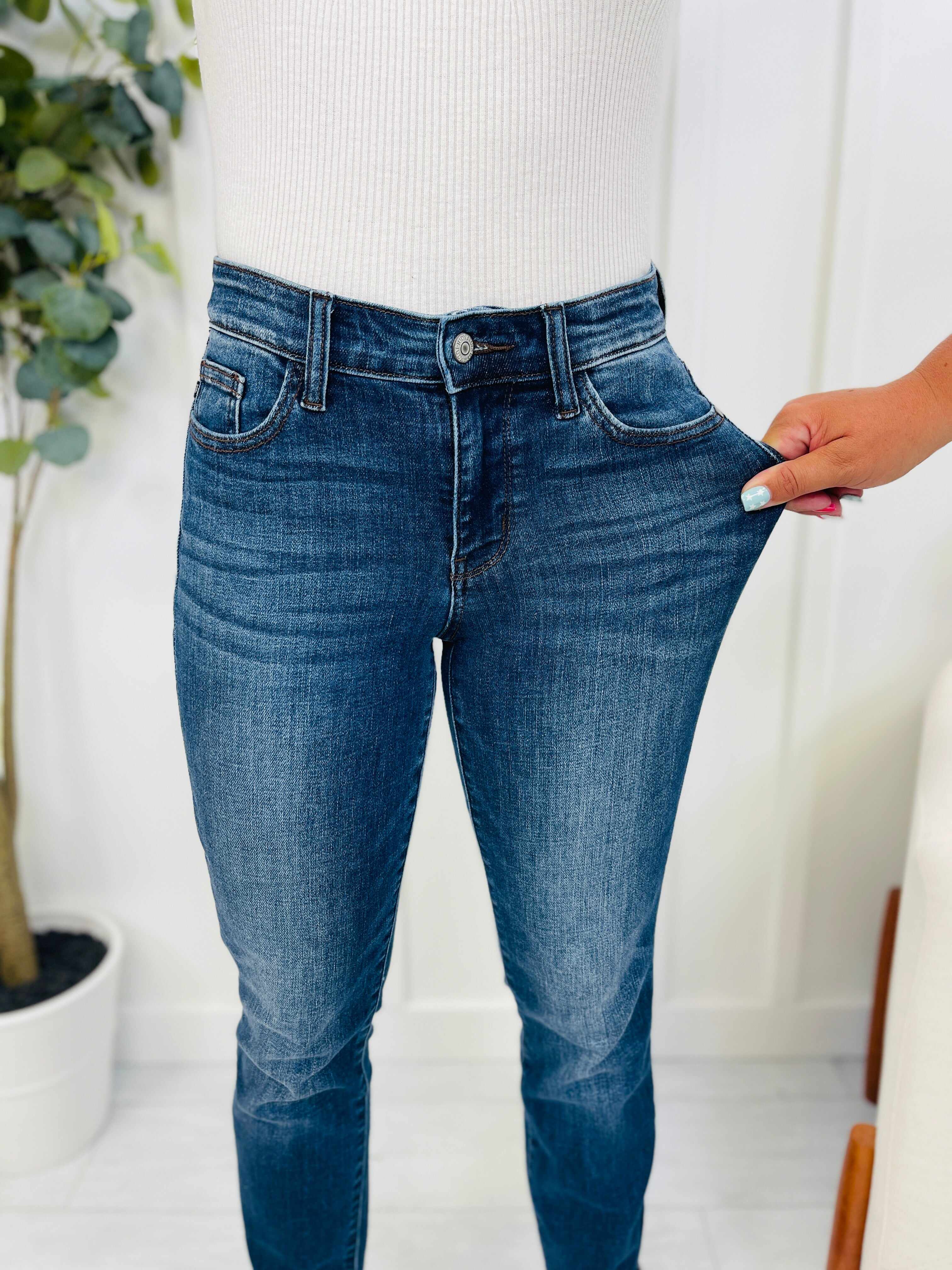RESTOCK! Plus/Reg Simply Perfect Non Distressed Slim Fit Jeans