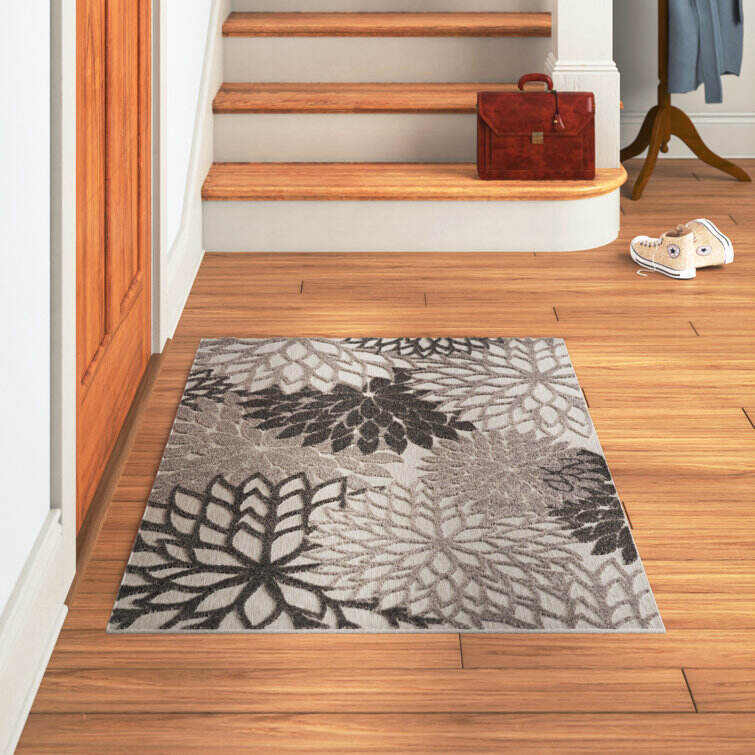 Miraloma Green/Red/Orange Indoor/Outdoor Rug