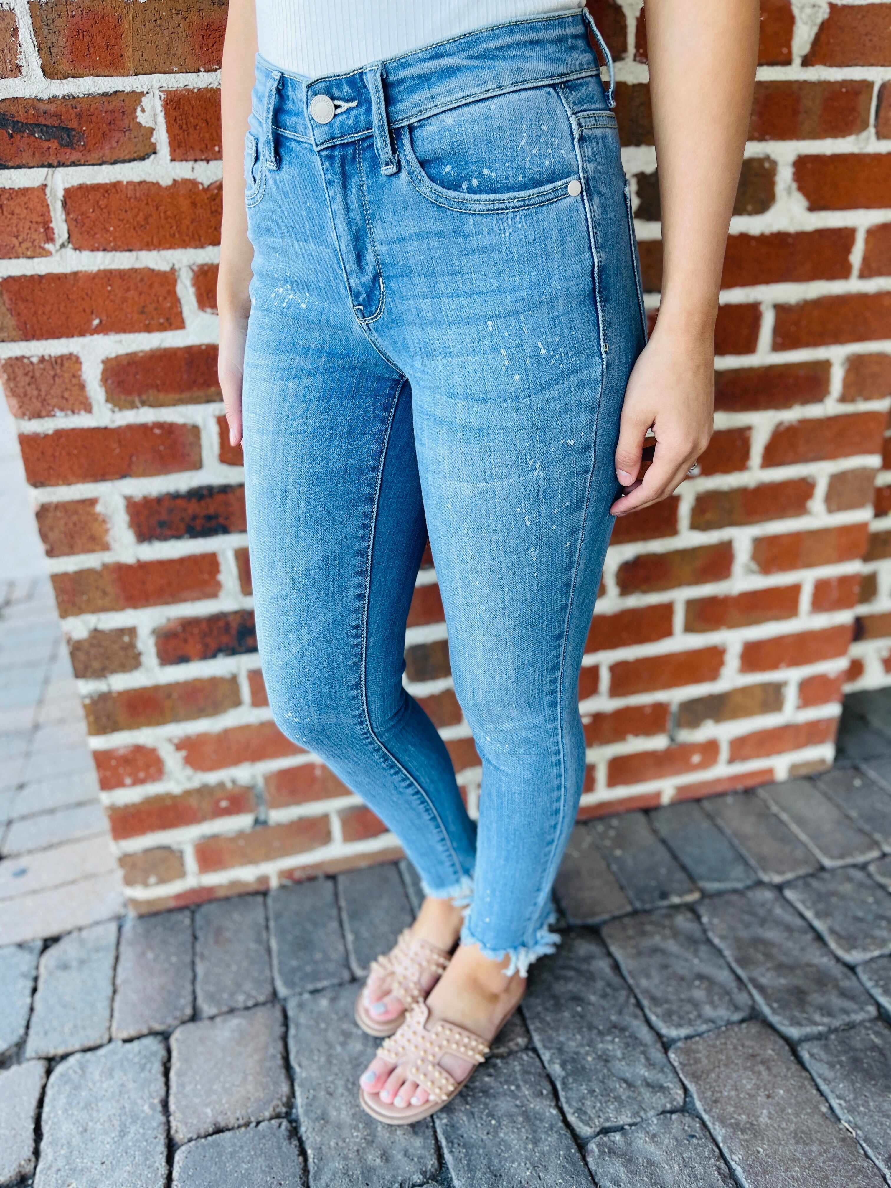 PLUS/REG Bad And Bleachy Bleached Shark Bite Hem Skinnies