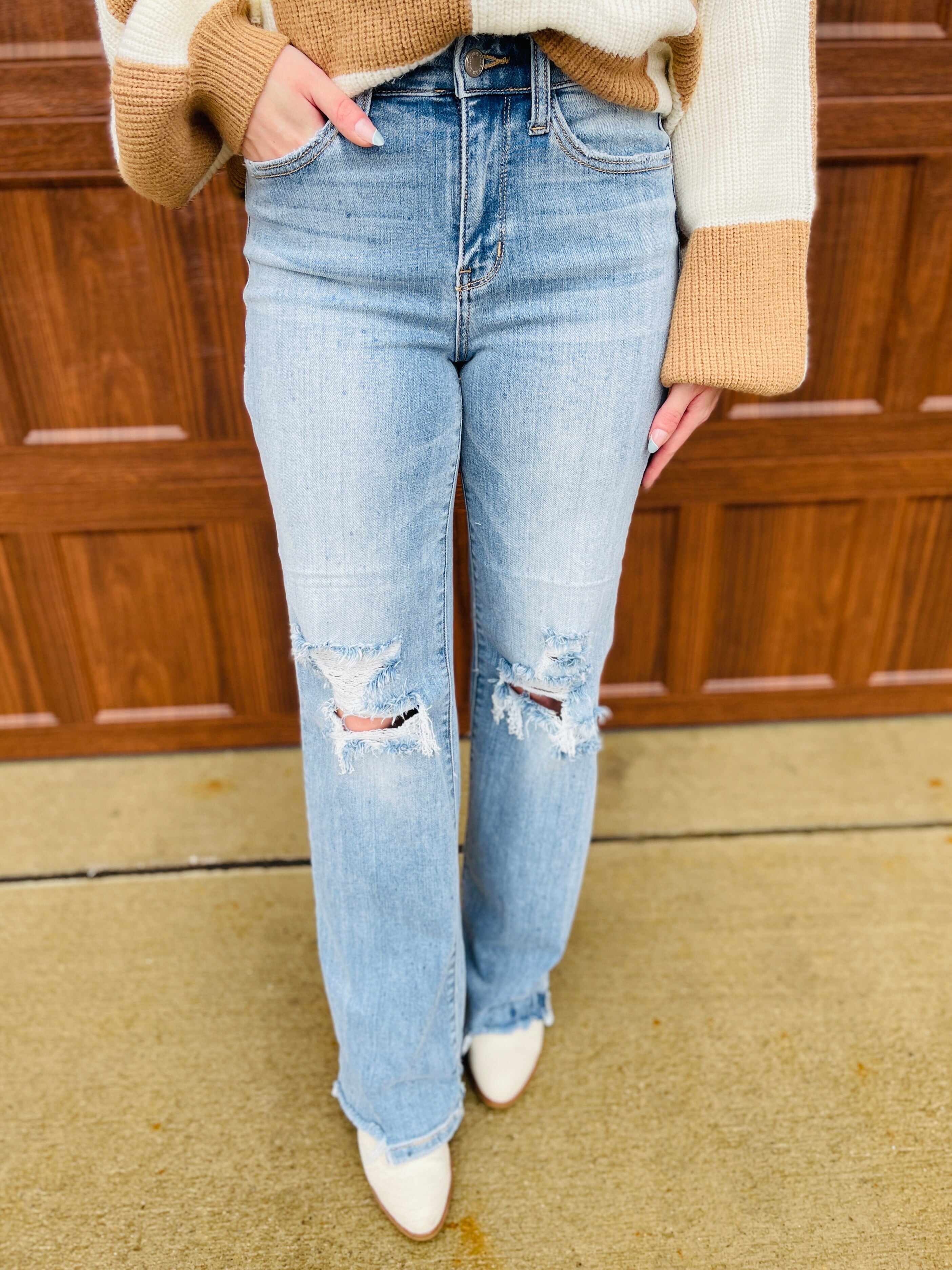 PLUS/REG Straight Outta The 90's Jeans