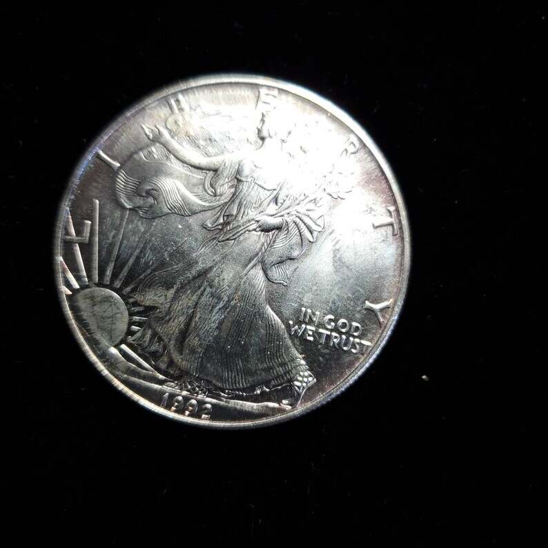 1992 American Silver Eagle Toned  -  1 Oz .999 Key date   Lot# 1402