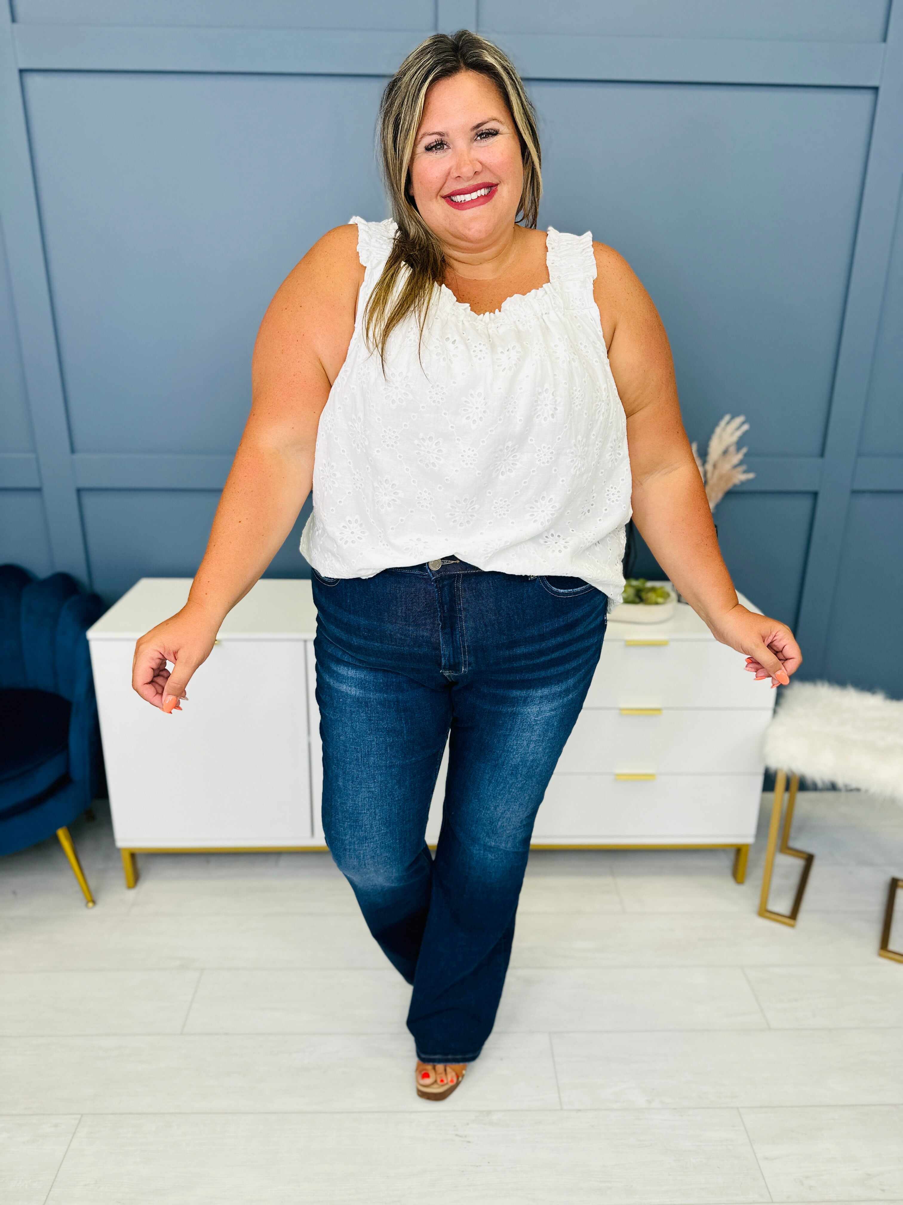 Lovervet REG/CURVY Far Out Flare Jeans